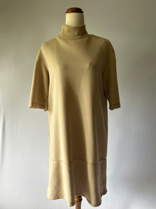 Beige Casual Dress – Size Small