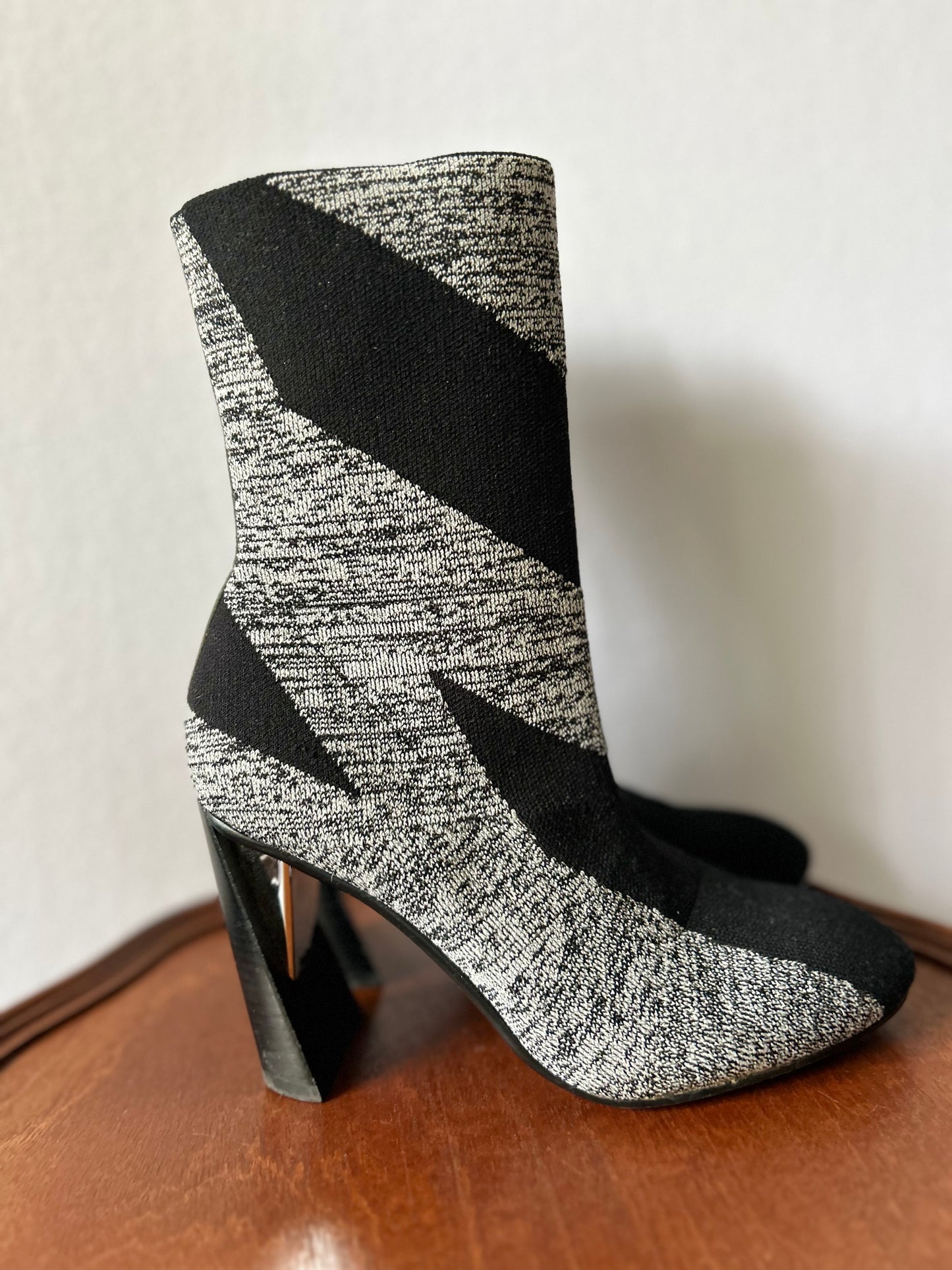 Graphic Monochrome Stretch-Knit Sock Boots – Size 36