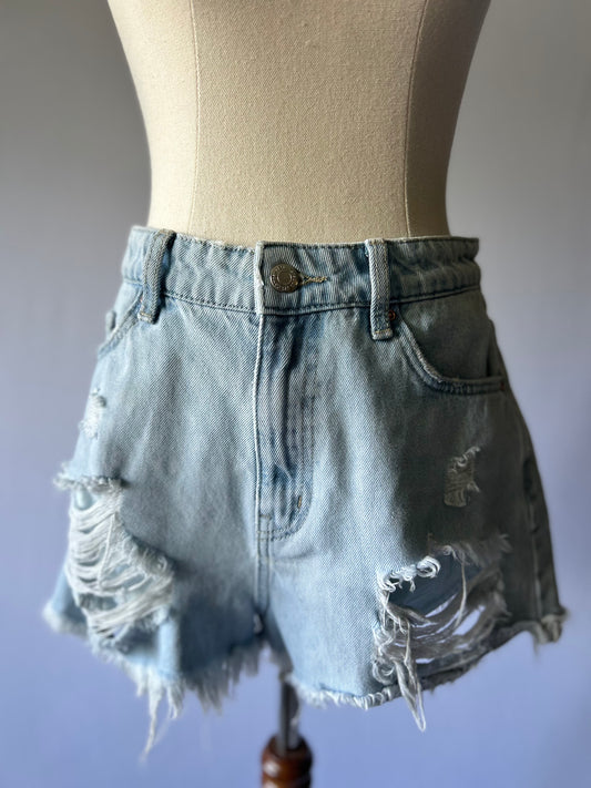 Light Wash High-Waisted Denim Shorts – Size 10