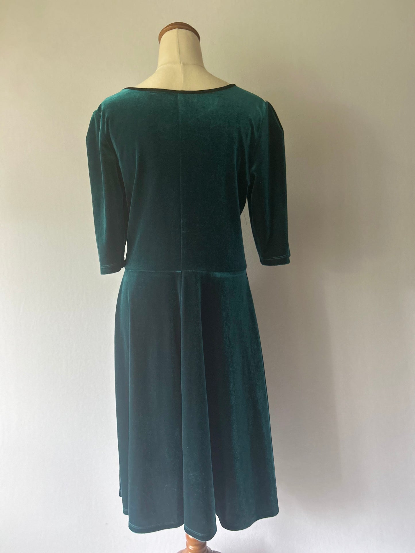 Bettie Monroe Teal Velvet Cut-Out Midi Dress – Size M