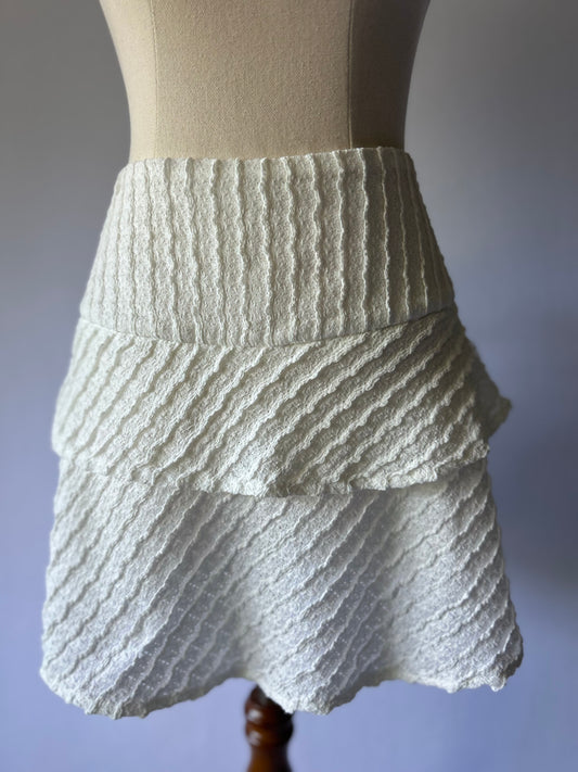 White Ruffle Textured Skort – Size L