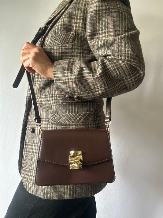 Vintage Brown Shoulder Bag with Gold Clasp