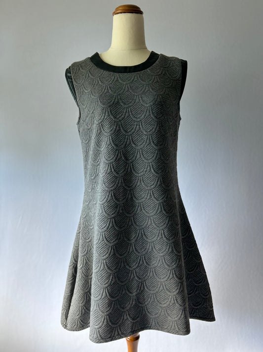 Textured Sleeveless Dress – Size 10 (New with Tag)