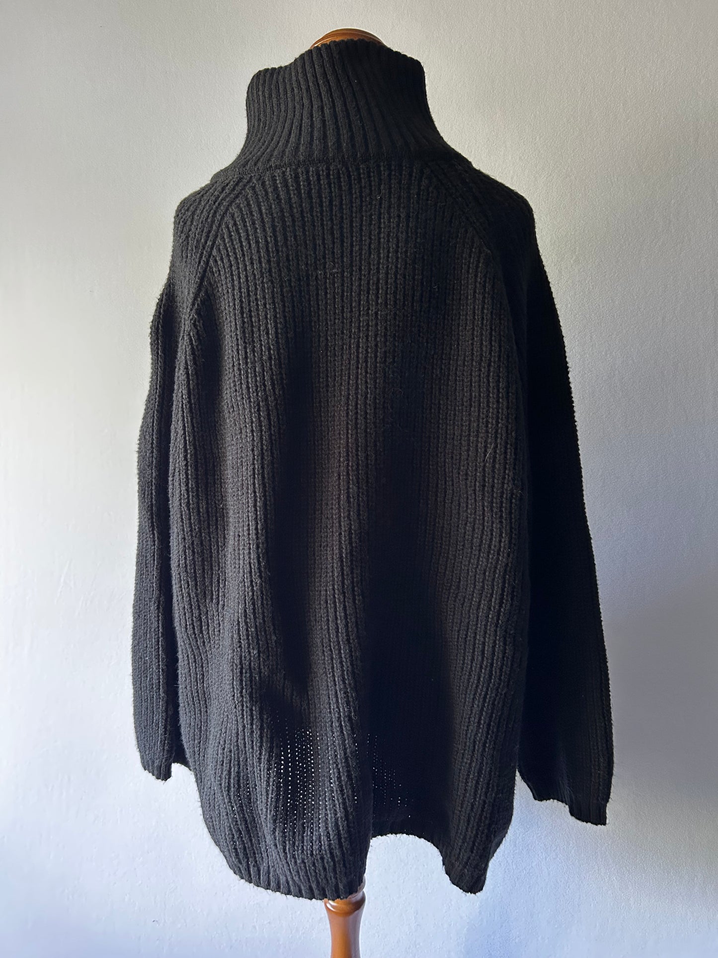 Asymmetric Zip-Detail Chunky Knit Sweater – One Size