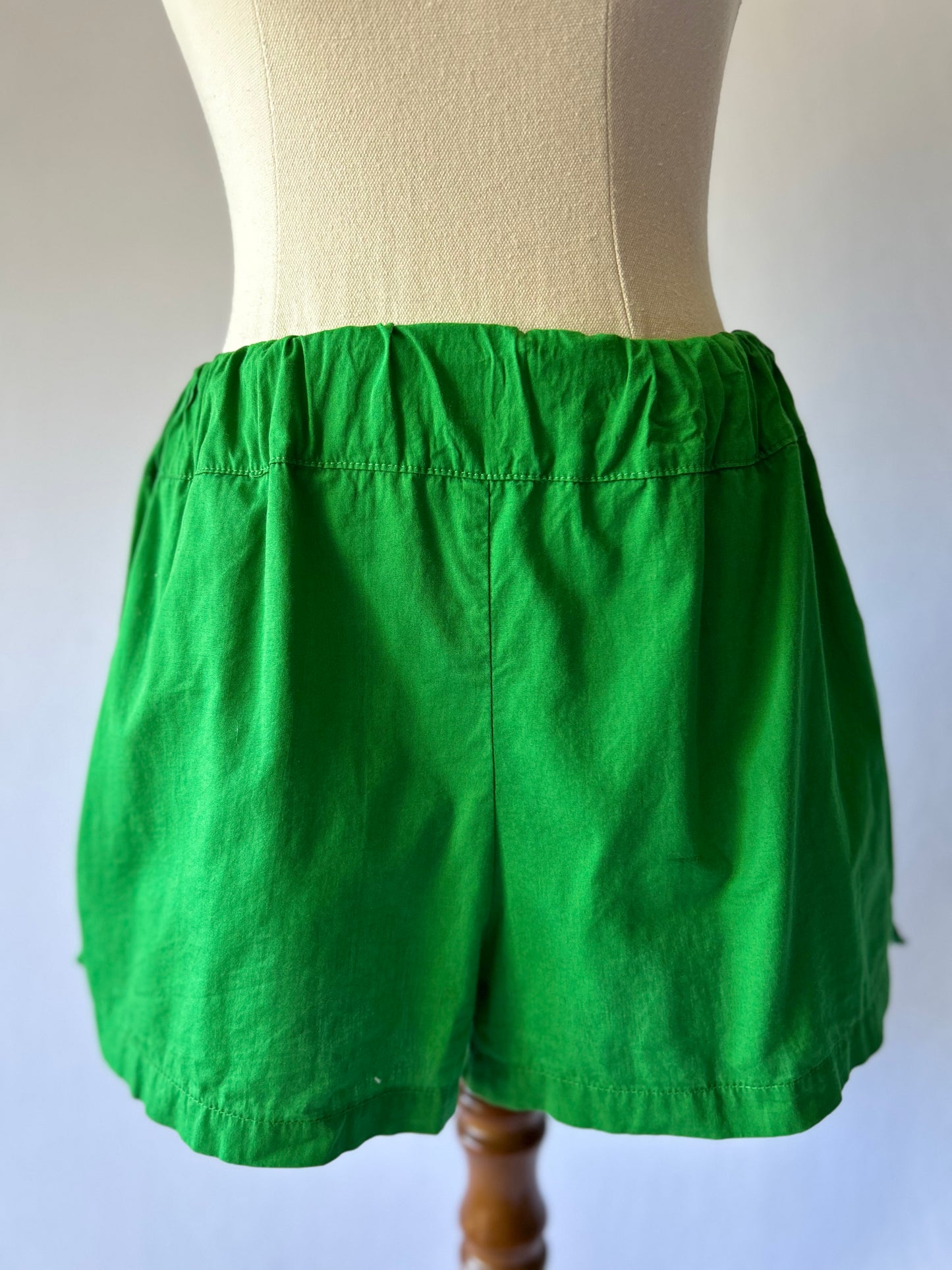 Bamboo Blonde Emerald Green Cotton Shorts (Size 8)