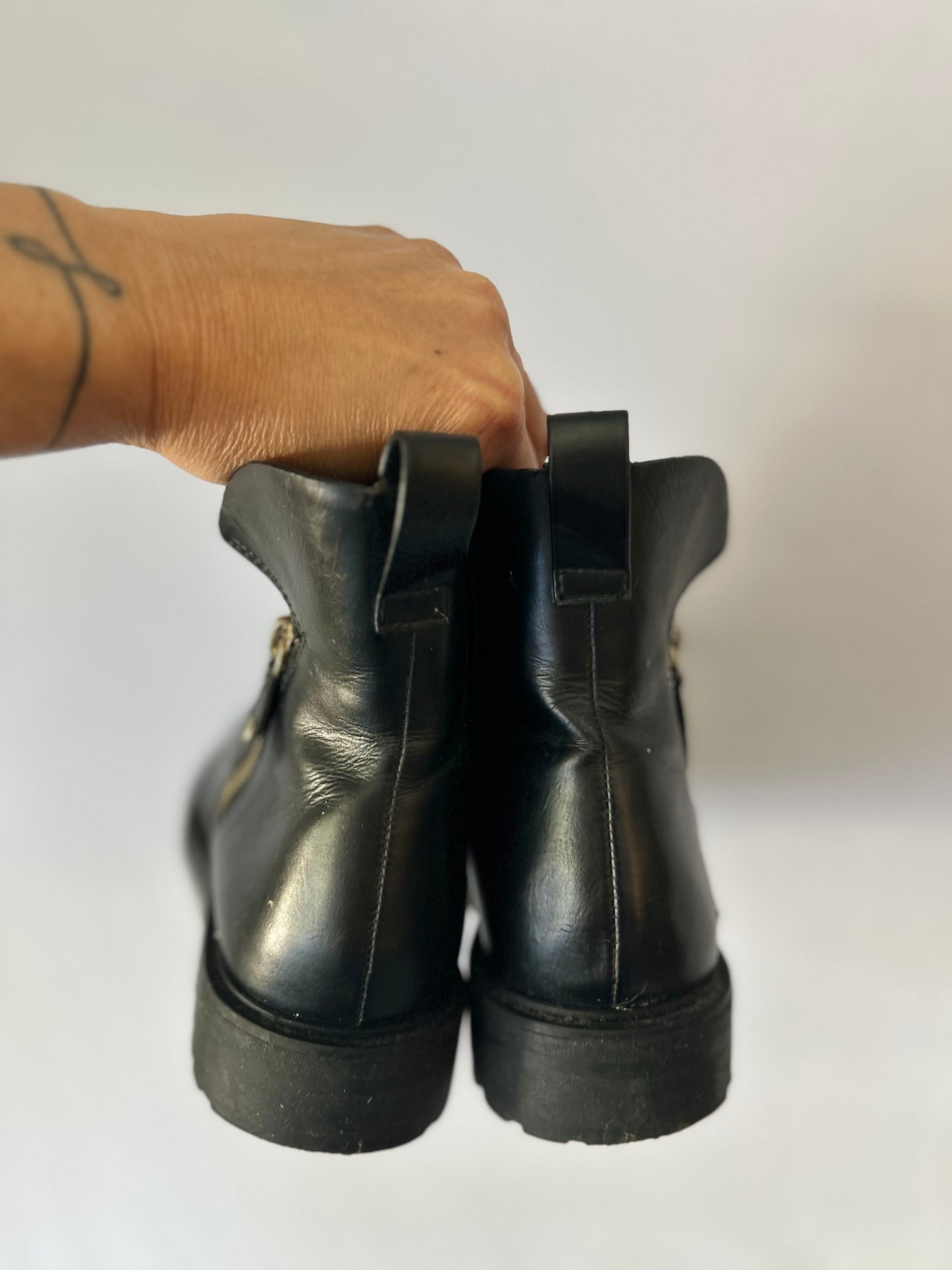 Black Leather Ankle Boots – EUR 39