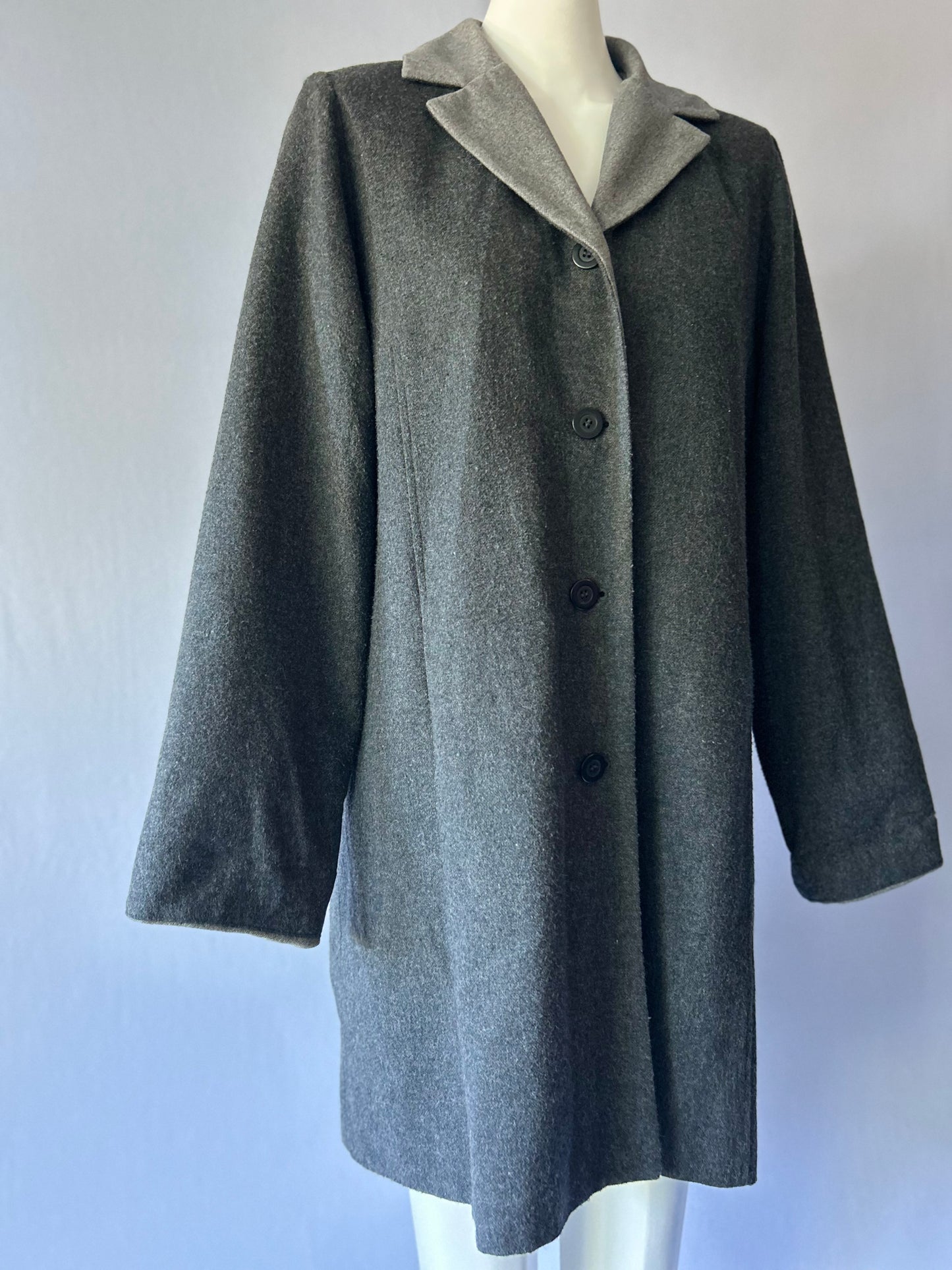 Grey Wool Blend Tailored Overcoat | Two-Tone Collar | Size 16 | Winter Outerwear