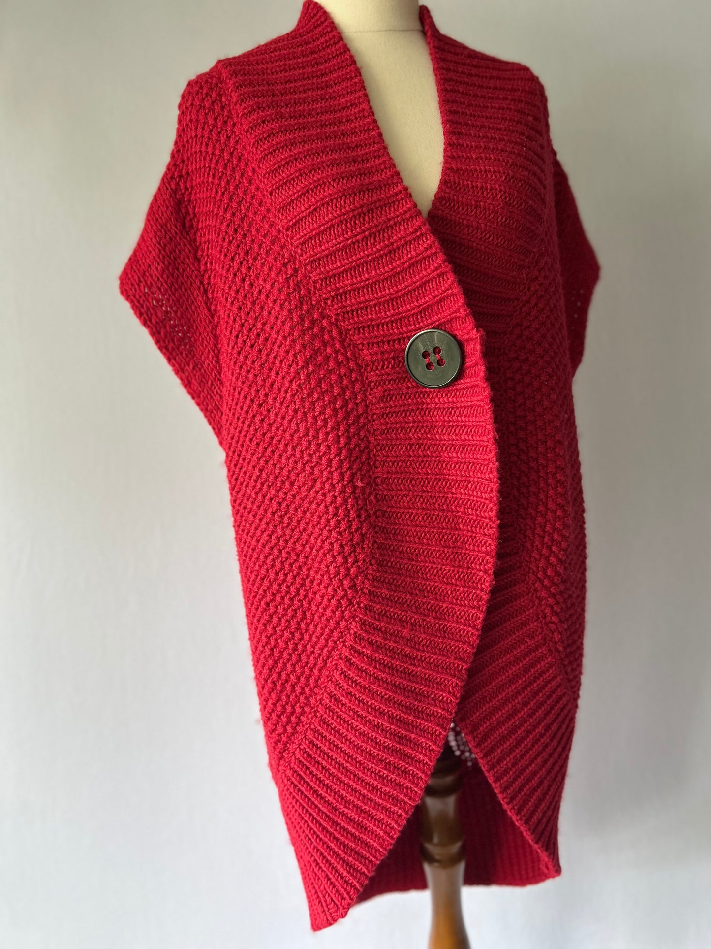 Textured Deep Red Chunky Knit Vest – Size M
