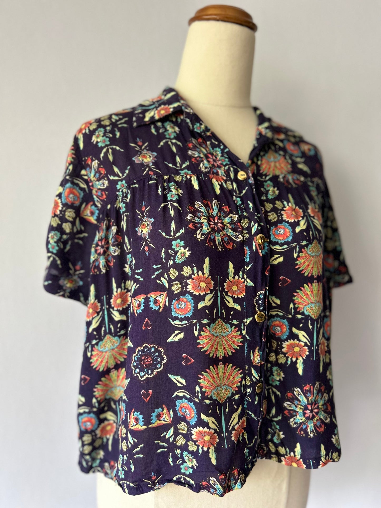 Botanical Print Button-Down Blouse – Size S