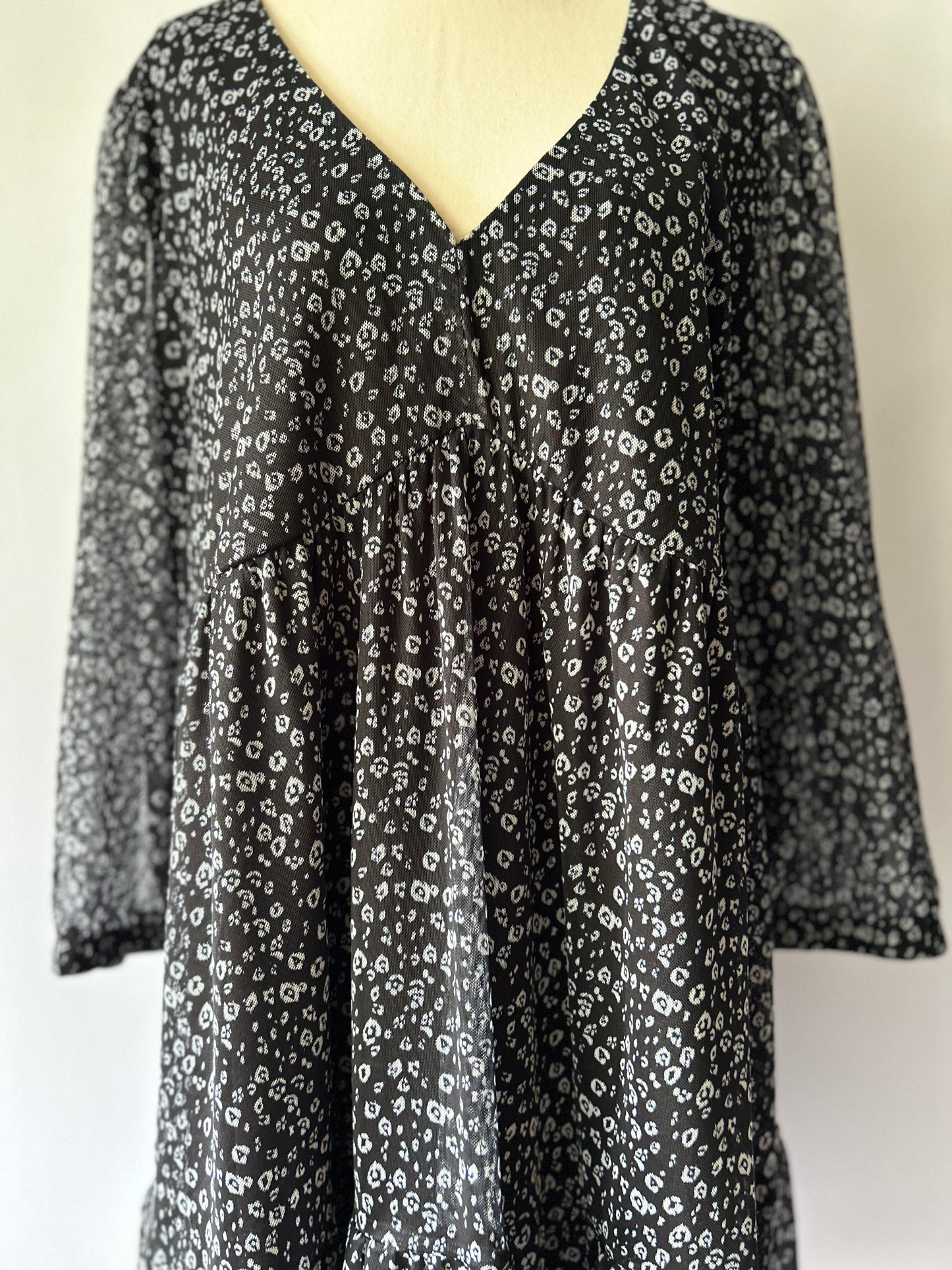 Monochrome Animal Print Tiered Smock Dress – Size 16