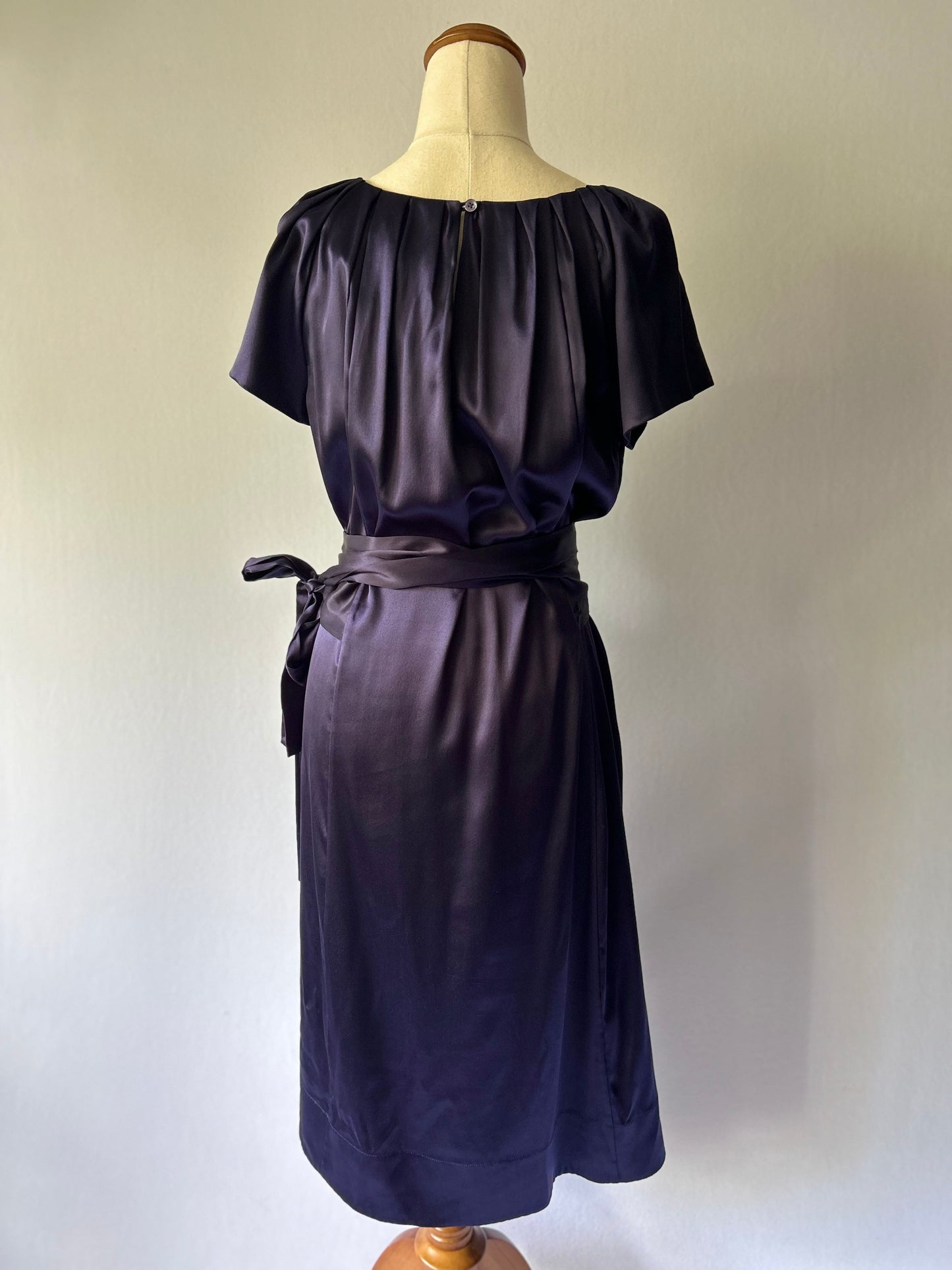 DKNY Silk-Stretch Pleated Cocktail Dress – Size 8