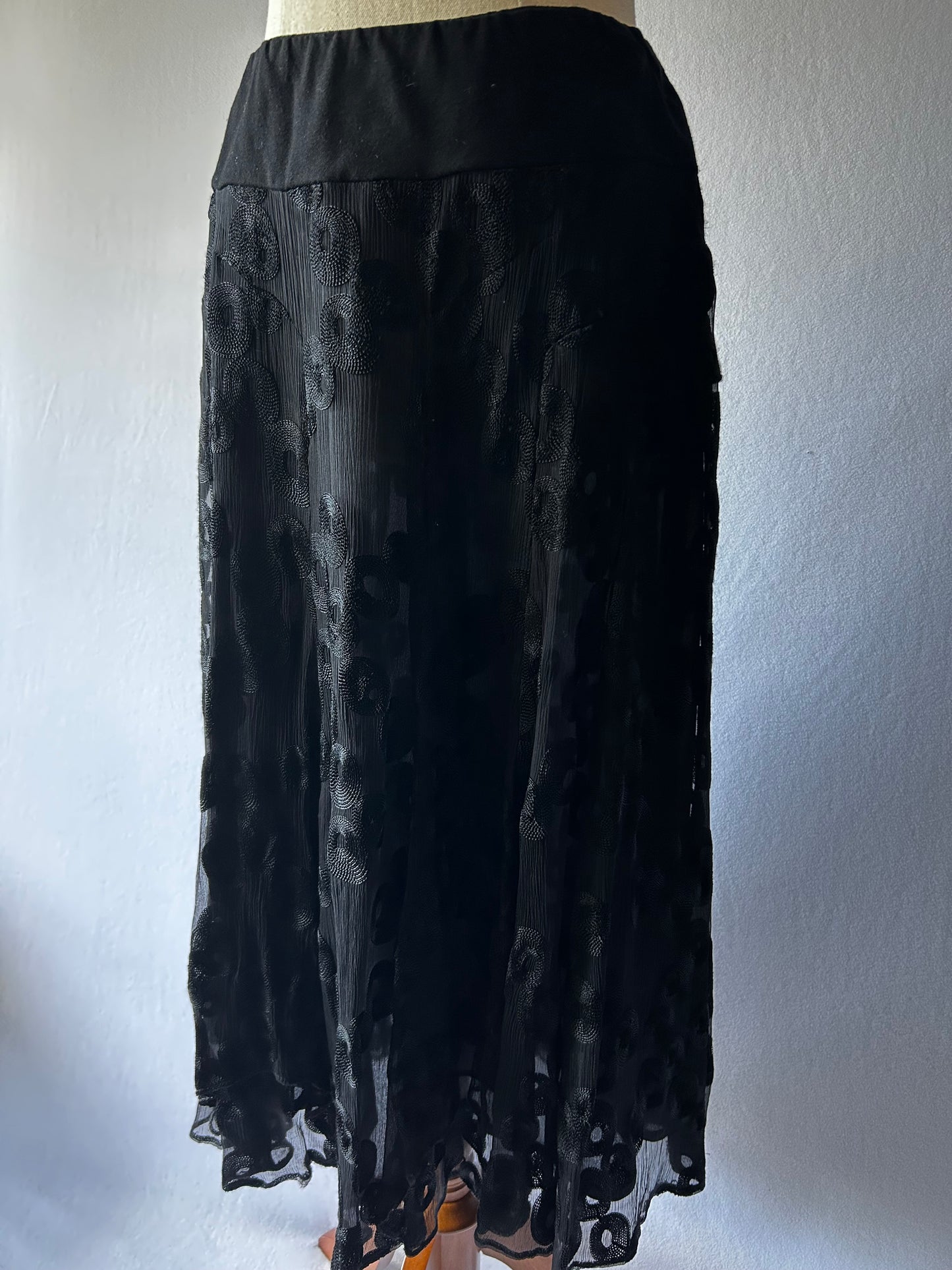 Toat Black Sheer Embroidered Set – Size 10