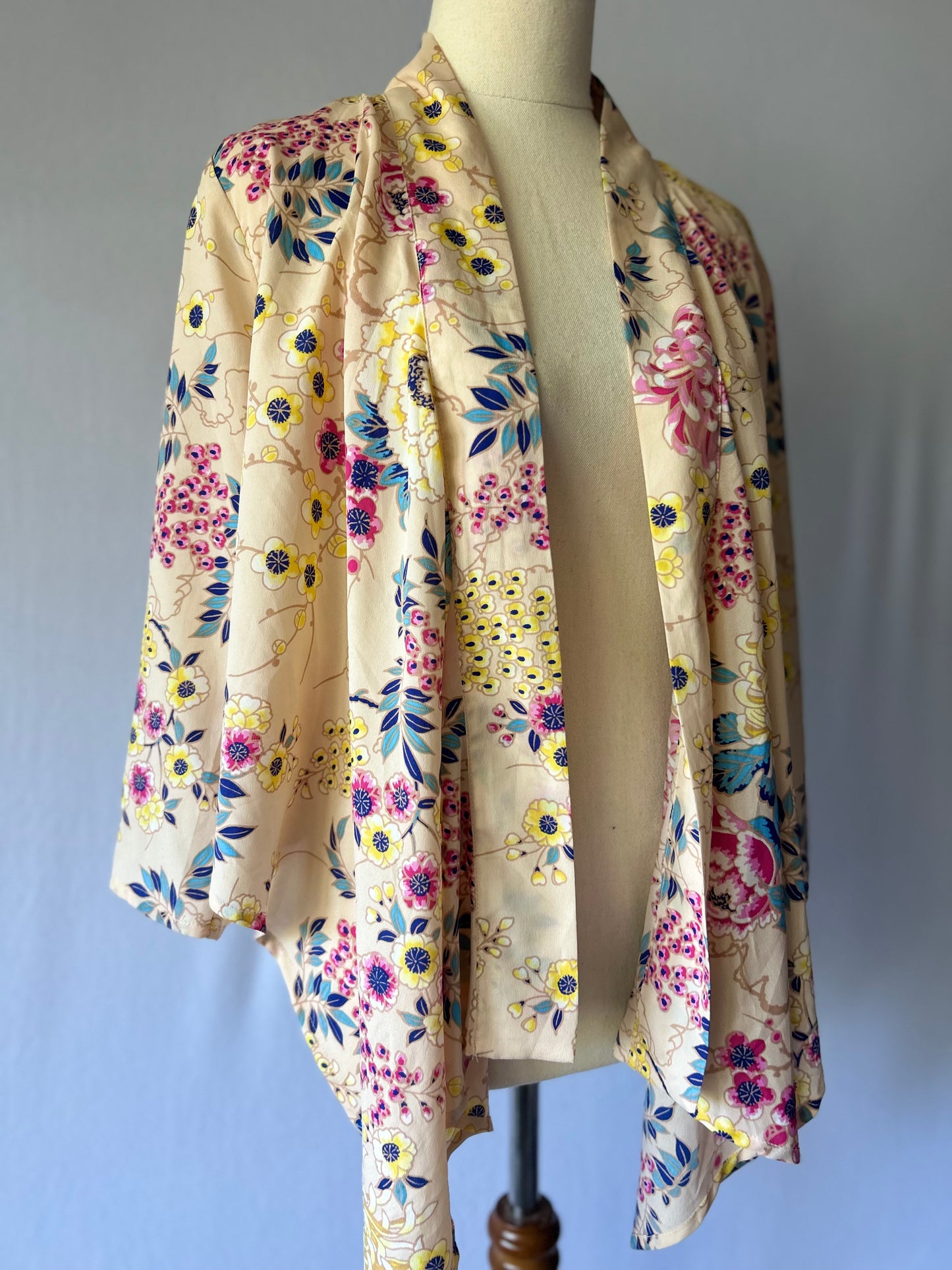 Floral pink shirt – Size S