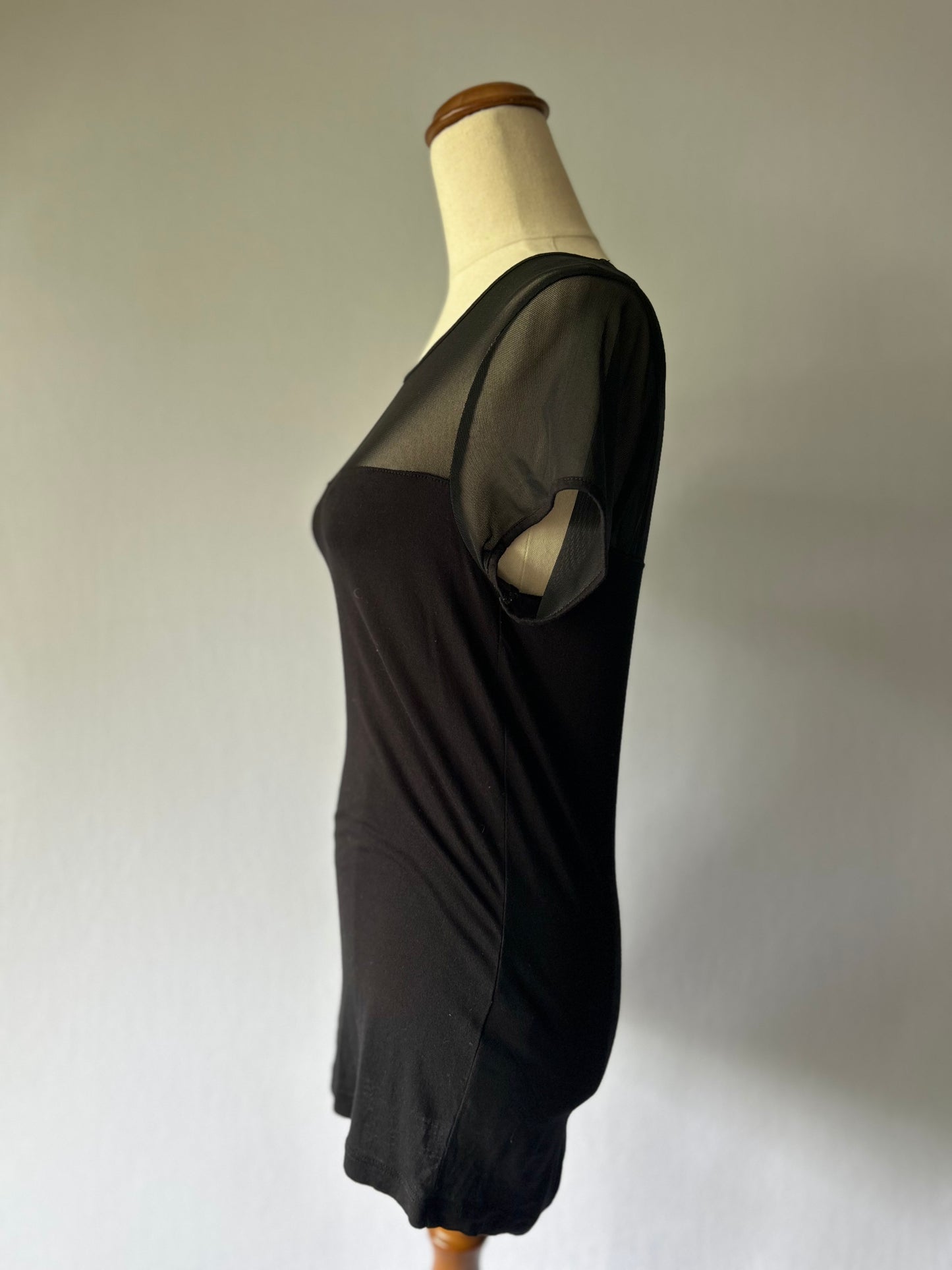Contemporary Mesh-Panel Black Tee – Size M