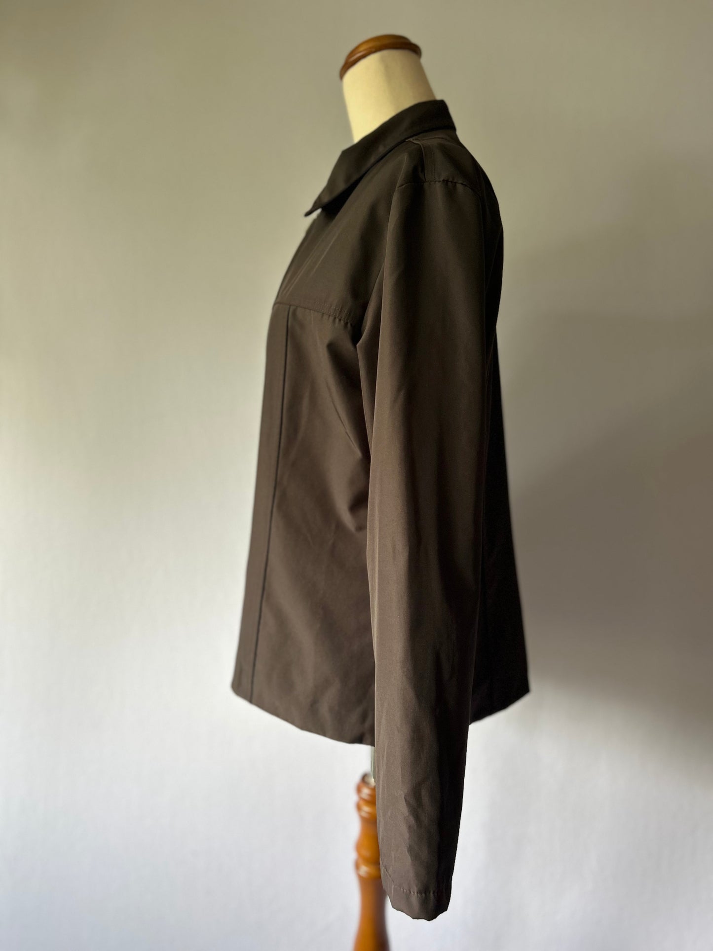 Classic Brown Lightweight Windbreaker – Size L