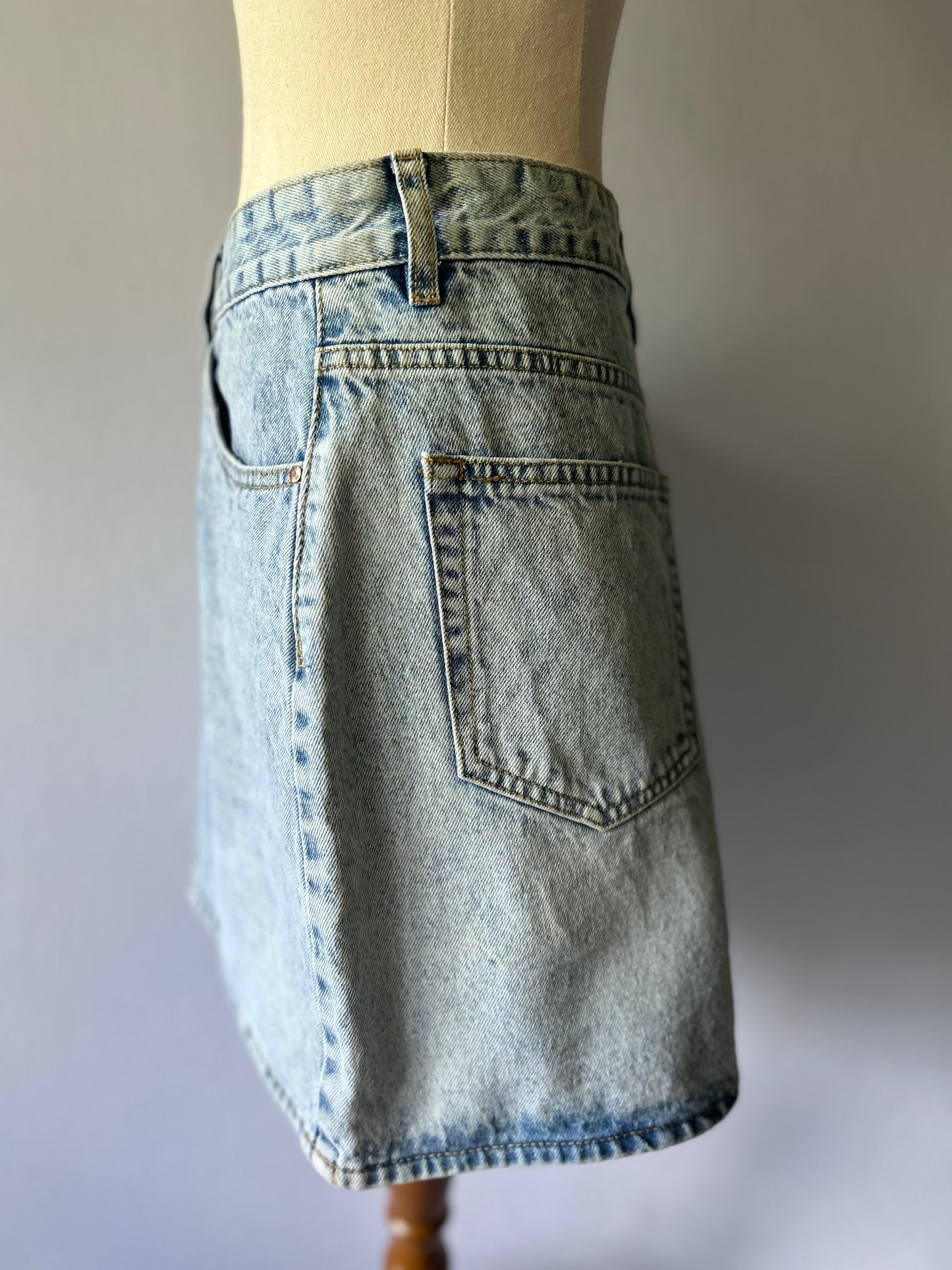 Cotton On High-Rise Denim Mini Skirt - Acid Wash - Size 12