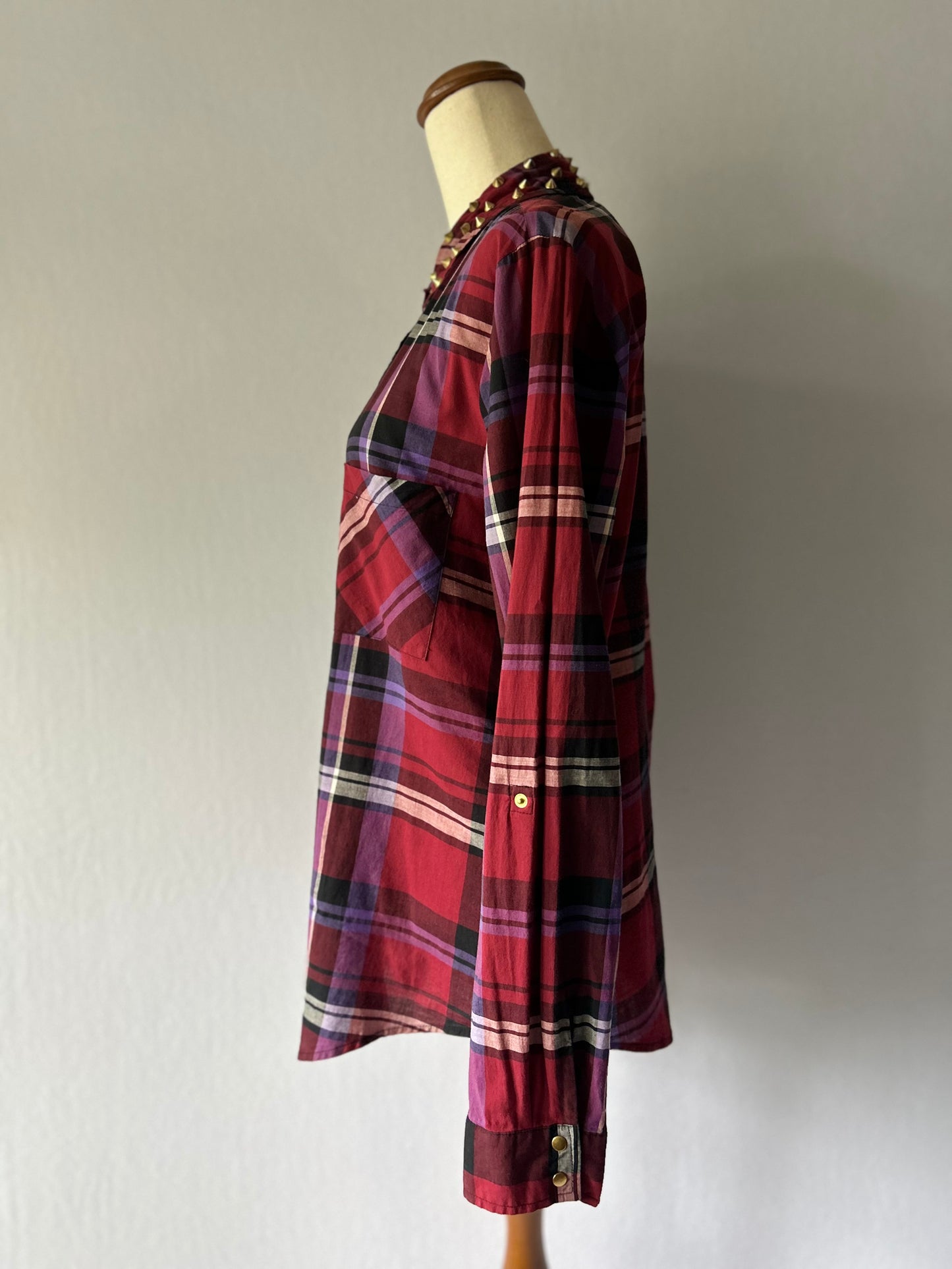 Studded Collar Plaid Cotton Shirt - Crimson & Purple - Size Small