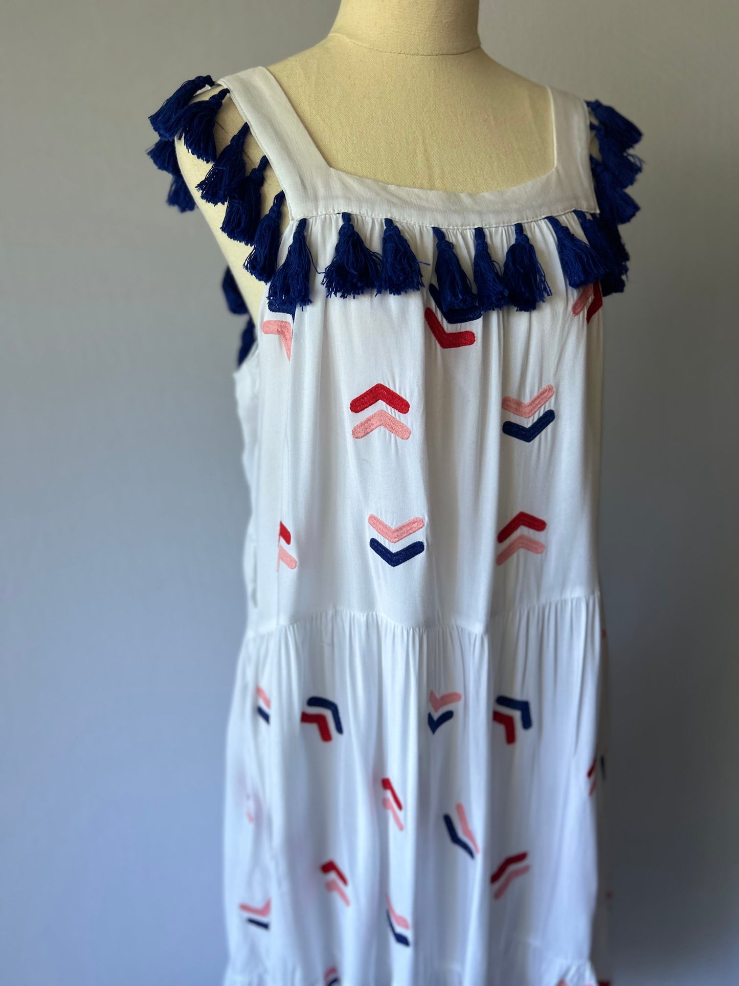 Embroidered Midi Dress – Size M