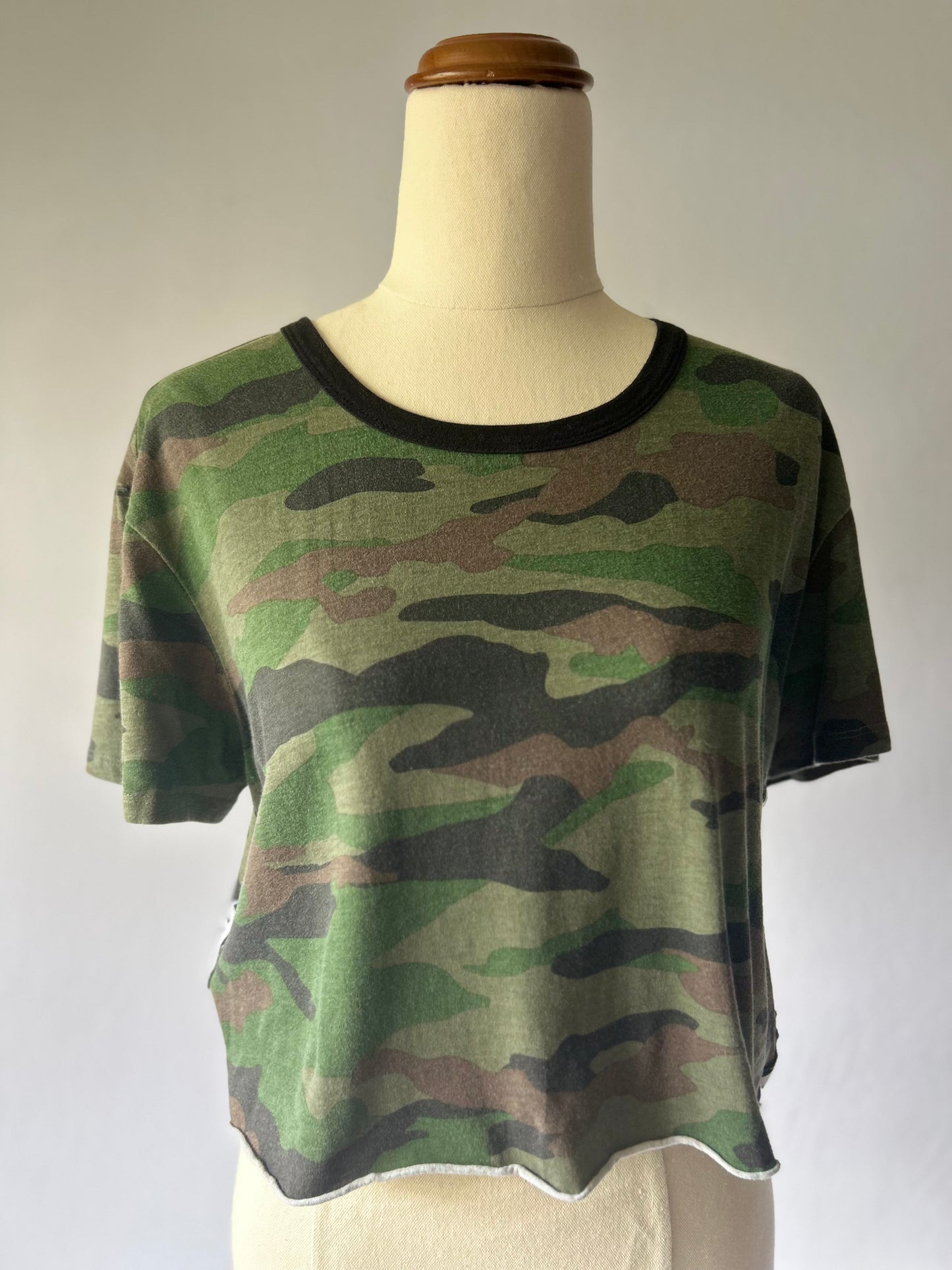 Cropped Camouflage Cotton Top – Size M