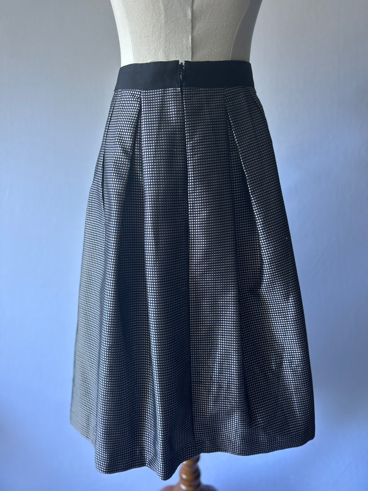 Veronika Maine Pleated Skirt | Size 14 | Black & White Check | 100% Polyester