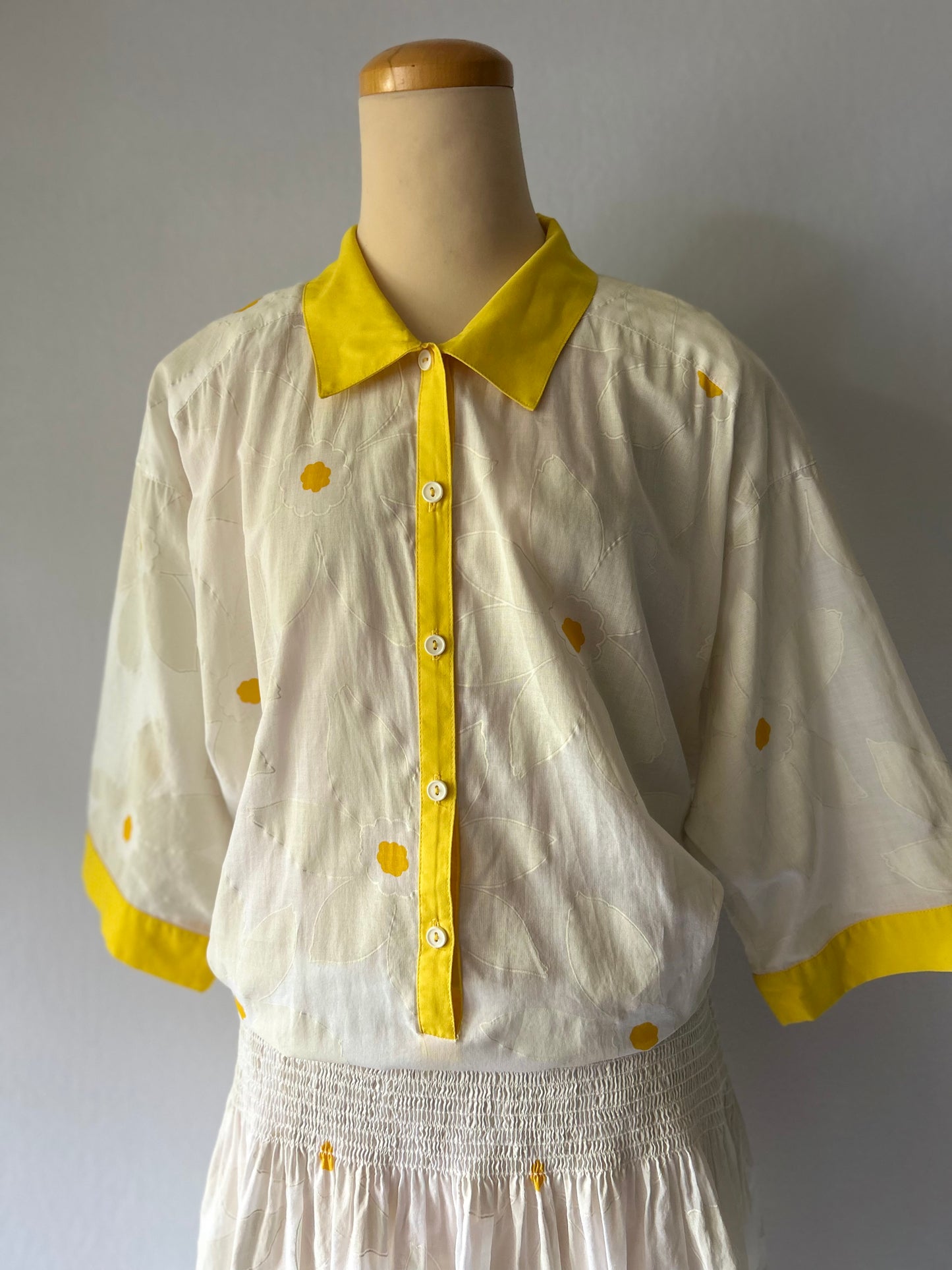 Vintage Cinnamon Dress - Made NZ - Cotton Daisy Print, size 14