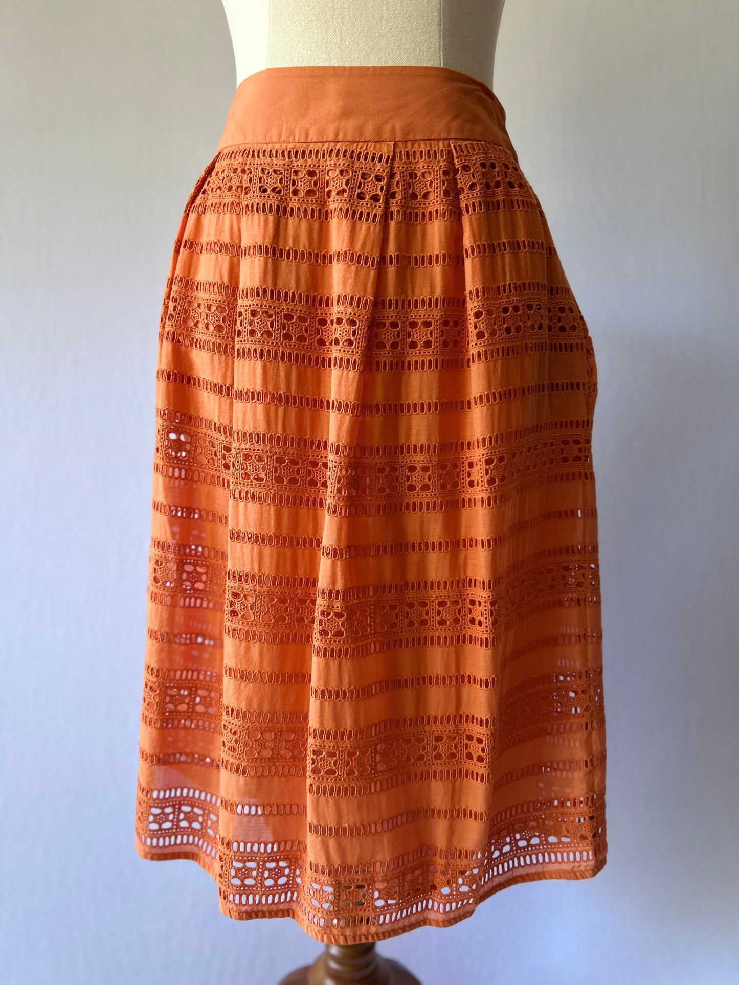 Mara Max Cotton Broderie Anglaise/Eyelet Skirt (Size Small)