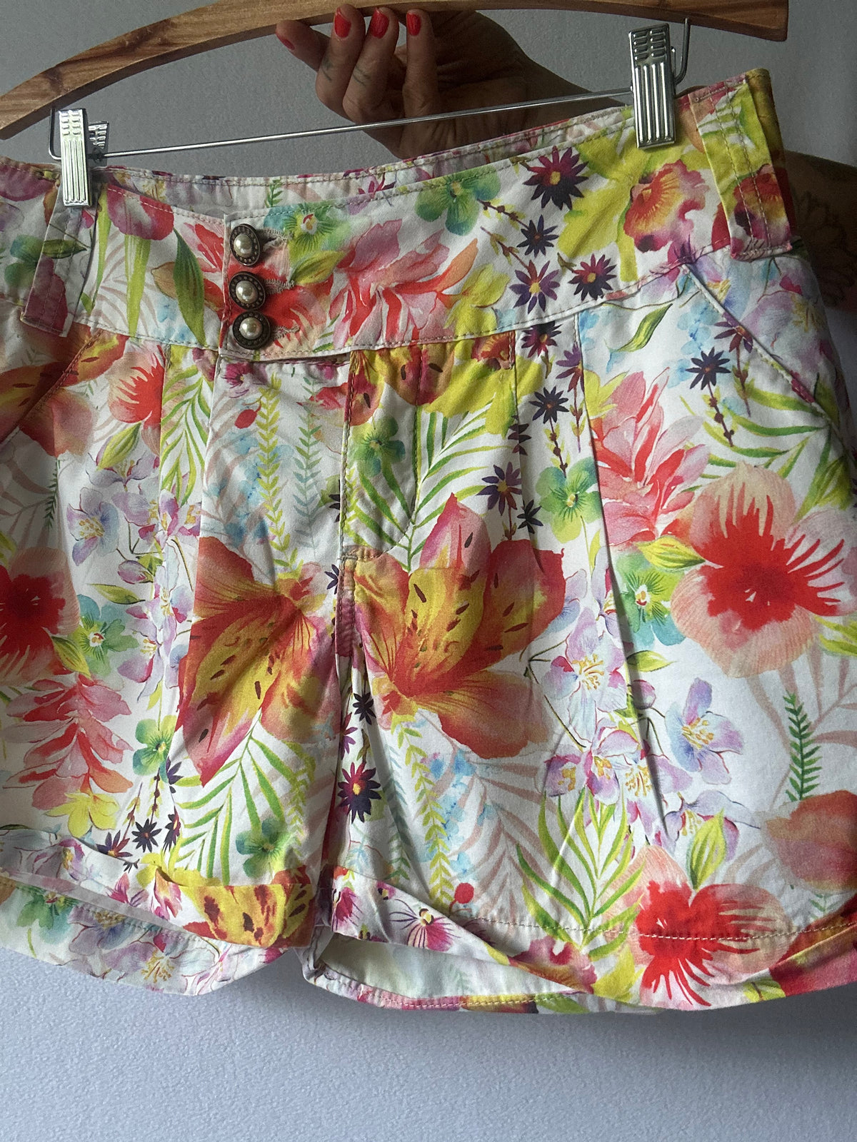 Colourful Floral Cotton Shorts – Size 42 / NZ 12