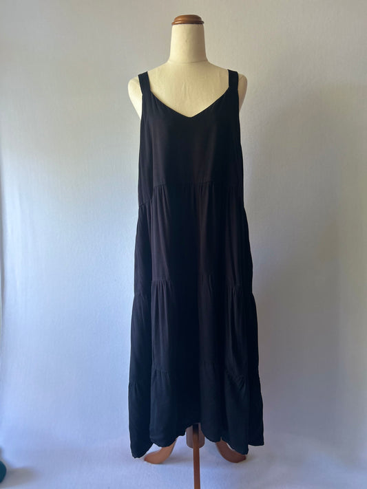 KlLT Made in NZ Black Tiered Rayon Cami Midi Dress - Size 14 (AU/NZ 14)