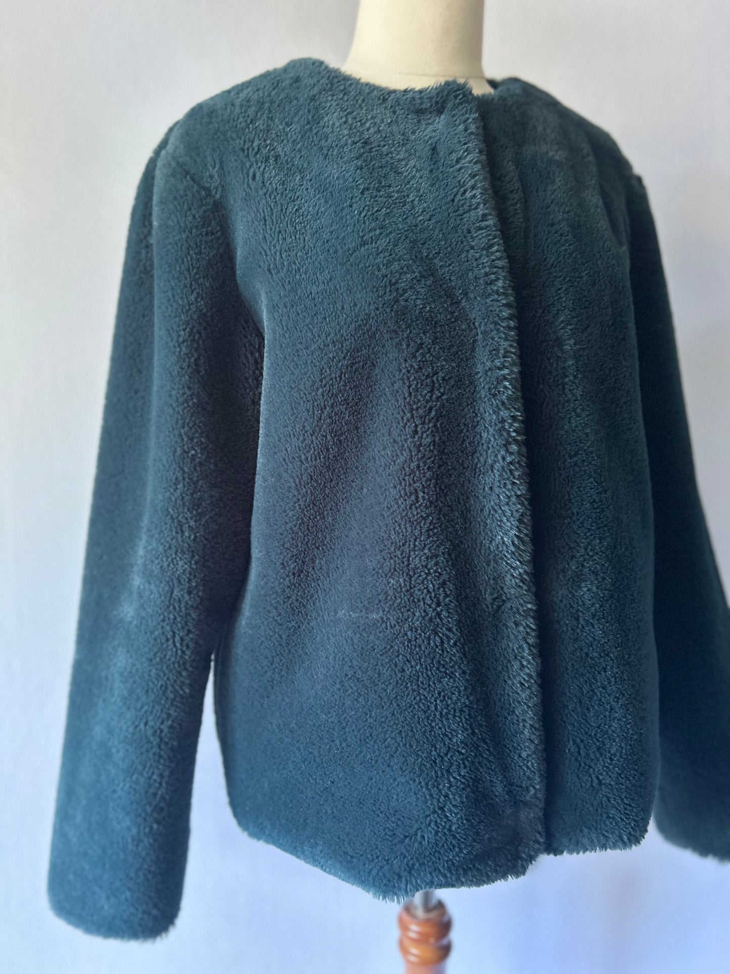 Minimalist Collarless Plush Faux Fur Jacket in Deep Teal - Size UK 12