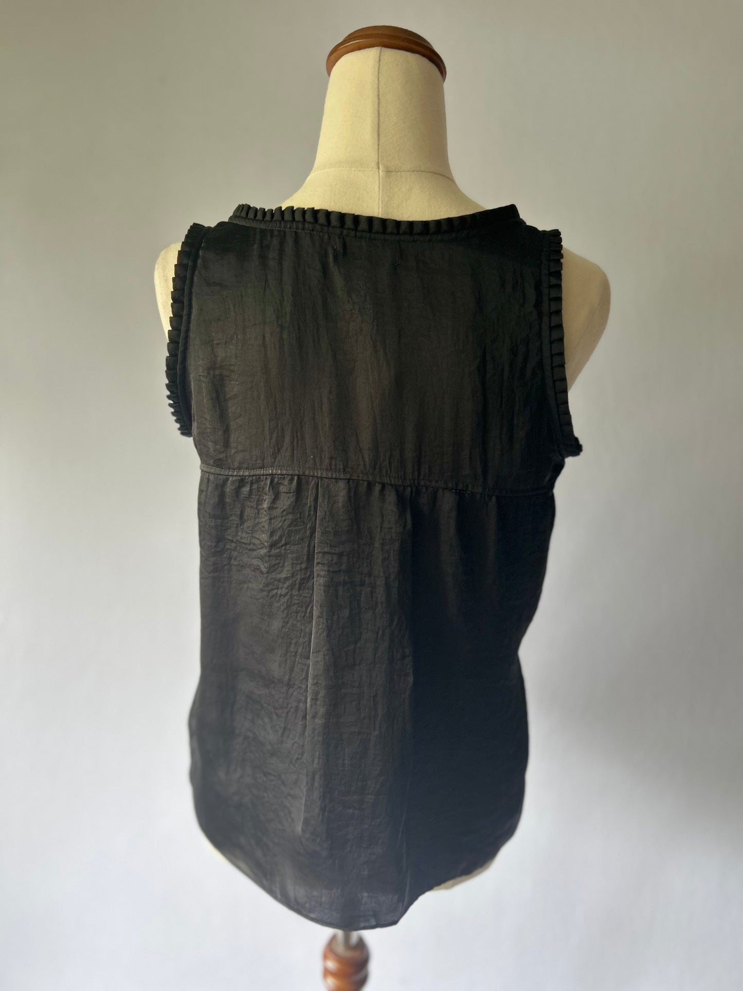 Black Sleeveless Top with Pleated Trim – Size M