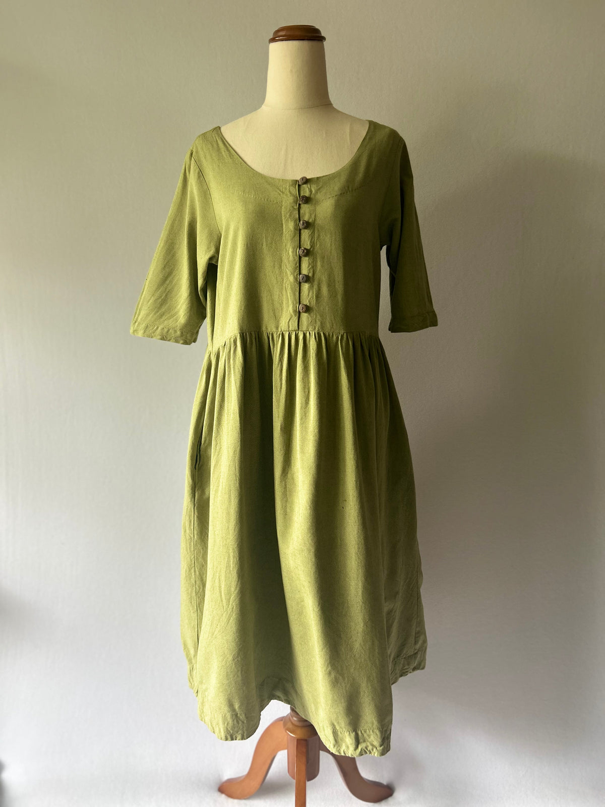 Handmade in Nepal Olive Green Cotton Button-Front Midi Dress - Size L