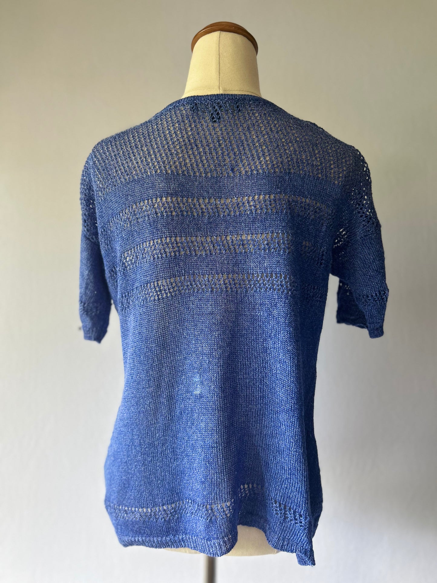 Max Blue Top – Size M | 55% Linen, 45% Rayon