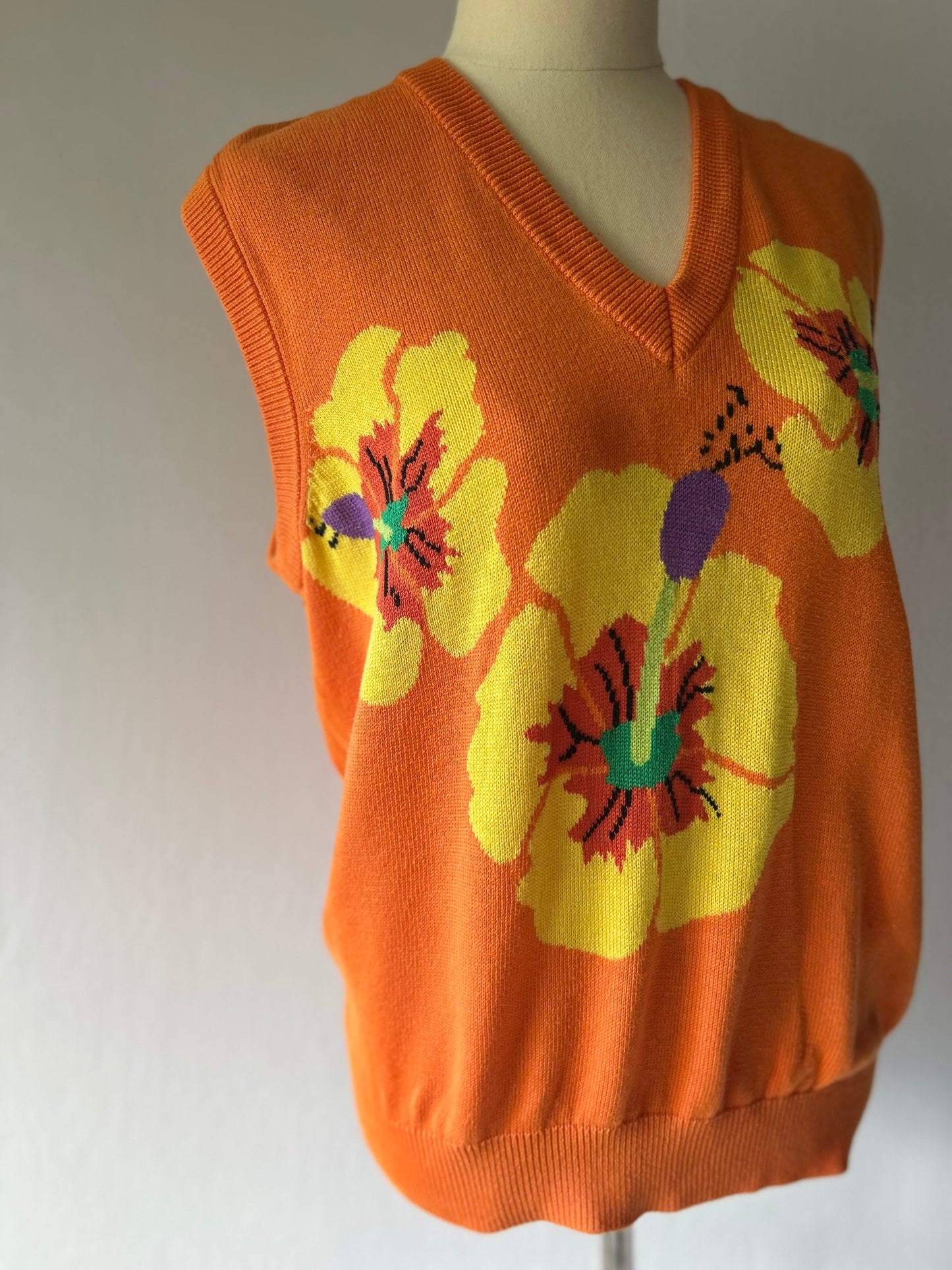 Hibiscus Orange Knit Cotton Vest – Size M