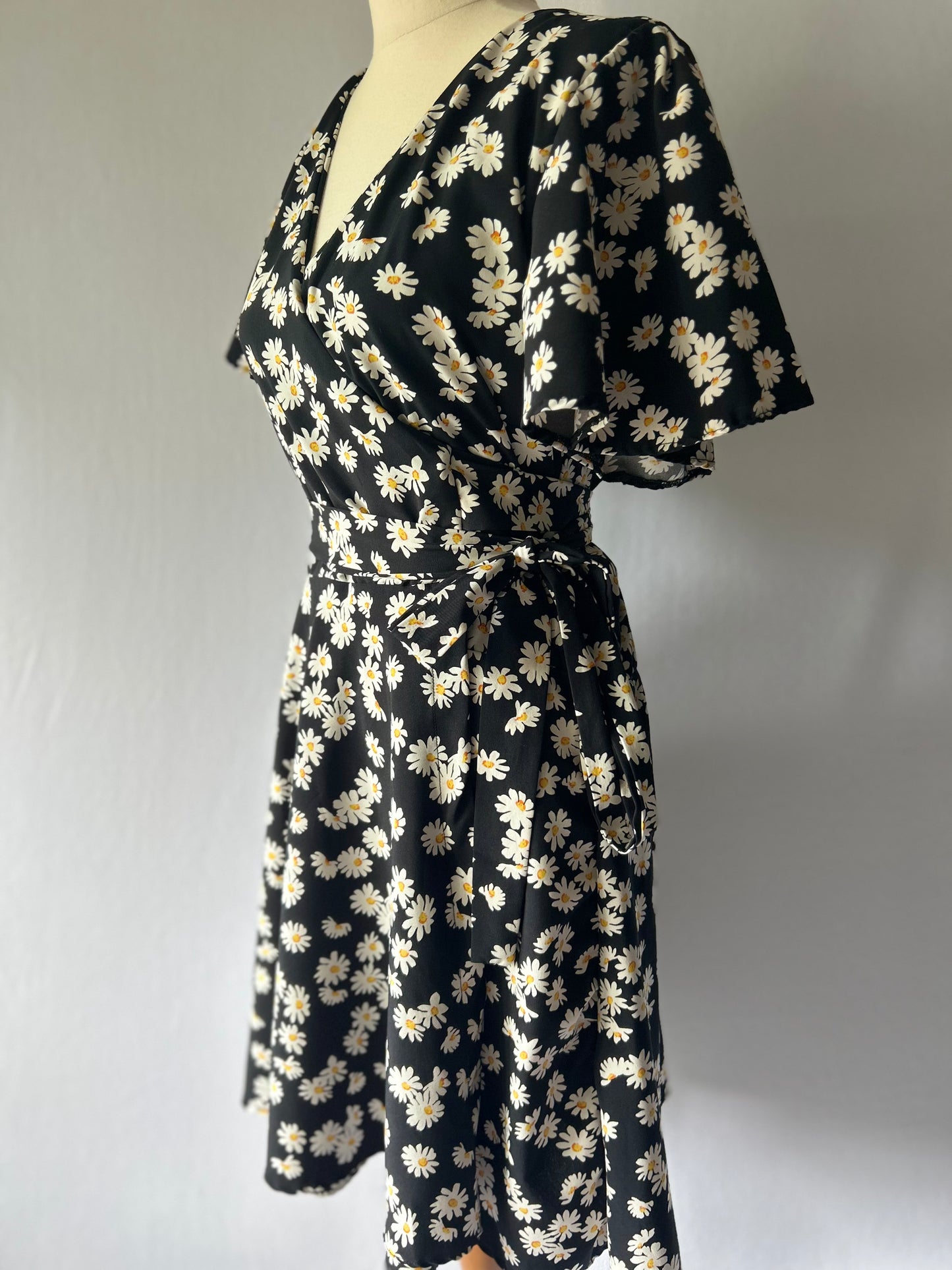 Little Daisy Black Wrap Dress Size M