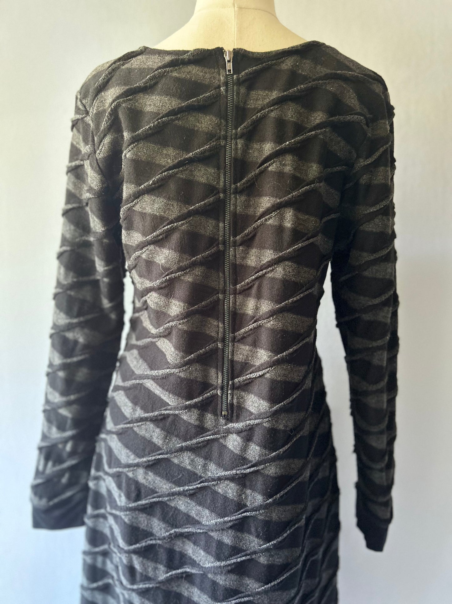 Toat "Ripple Effect" Textured Midi Dress – Size 10