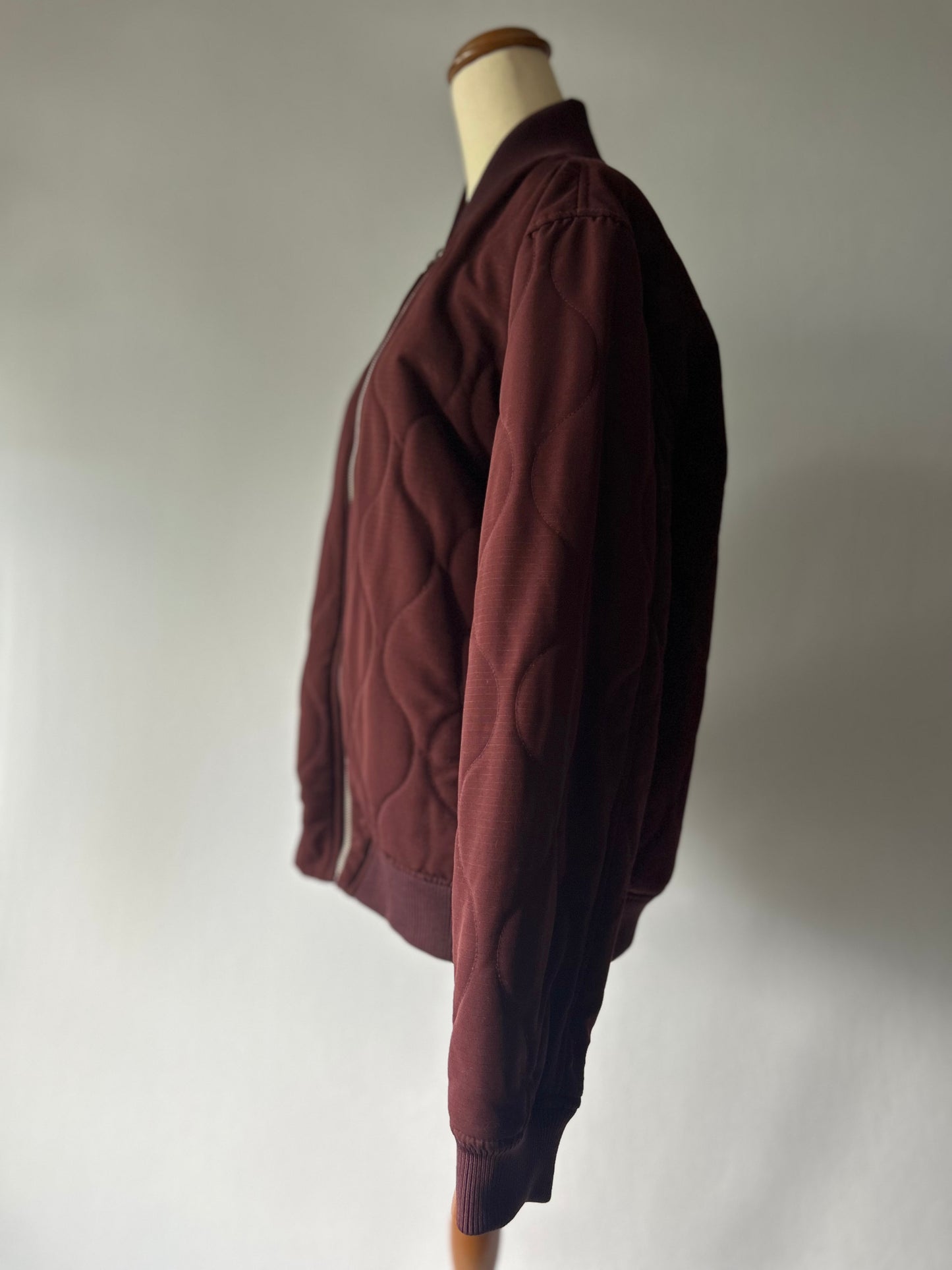 Absent Quilted Onion-Stitch Bomber Jacket - Burgundy/Maroon - Size L