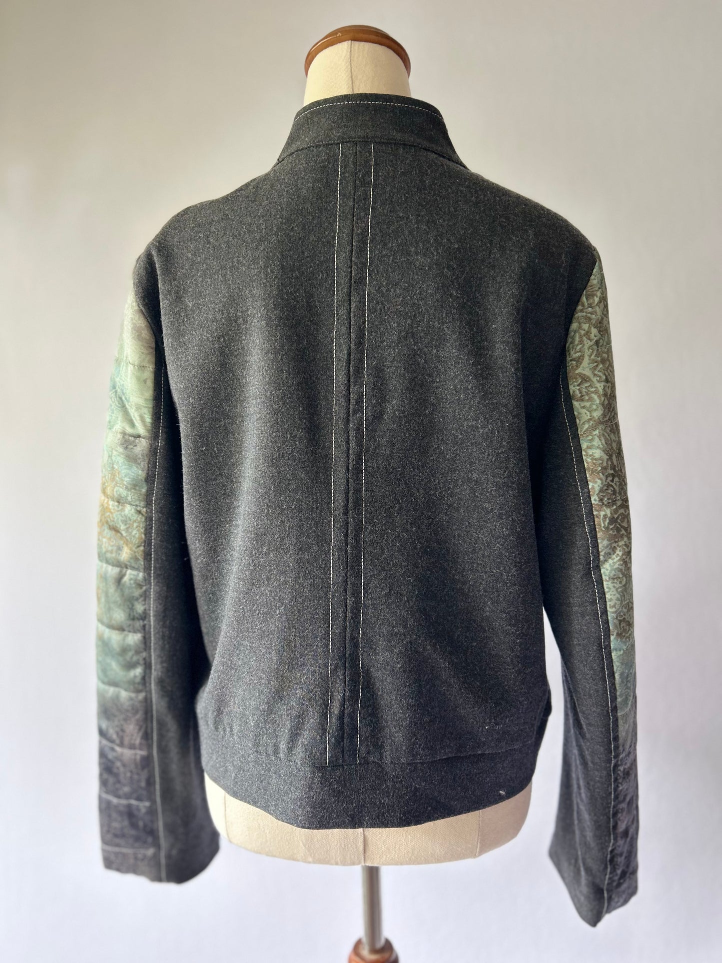 French-Designed Quilted Paisley Jacket – Size 10