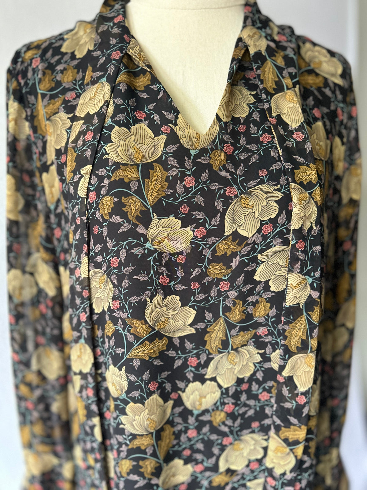 Vintage Jendi Dark Floral Tie-Neck Chiffon Midi Dress - Size 12