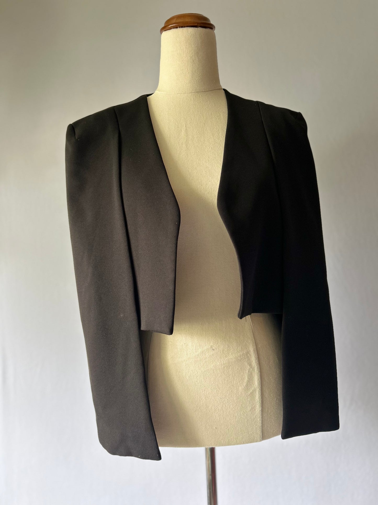 Black Cropped Jacket with Shoulder Pads – Size Small