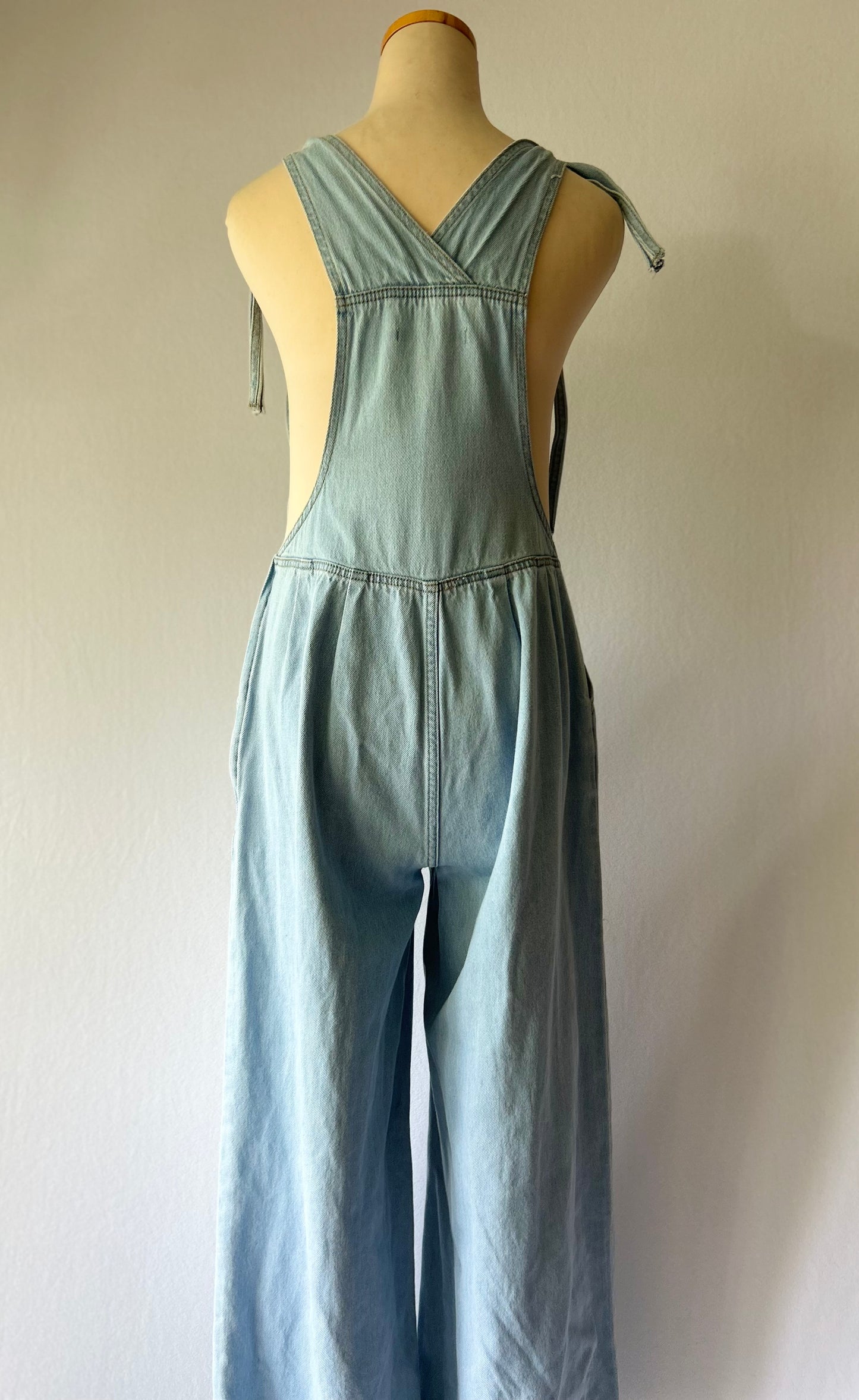 Light Wash Wide-Leg Denim Jumpsuit with Tie Straps