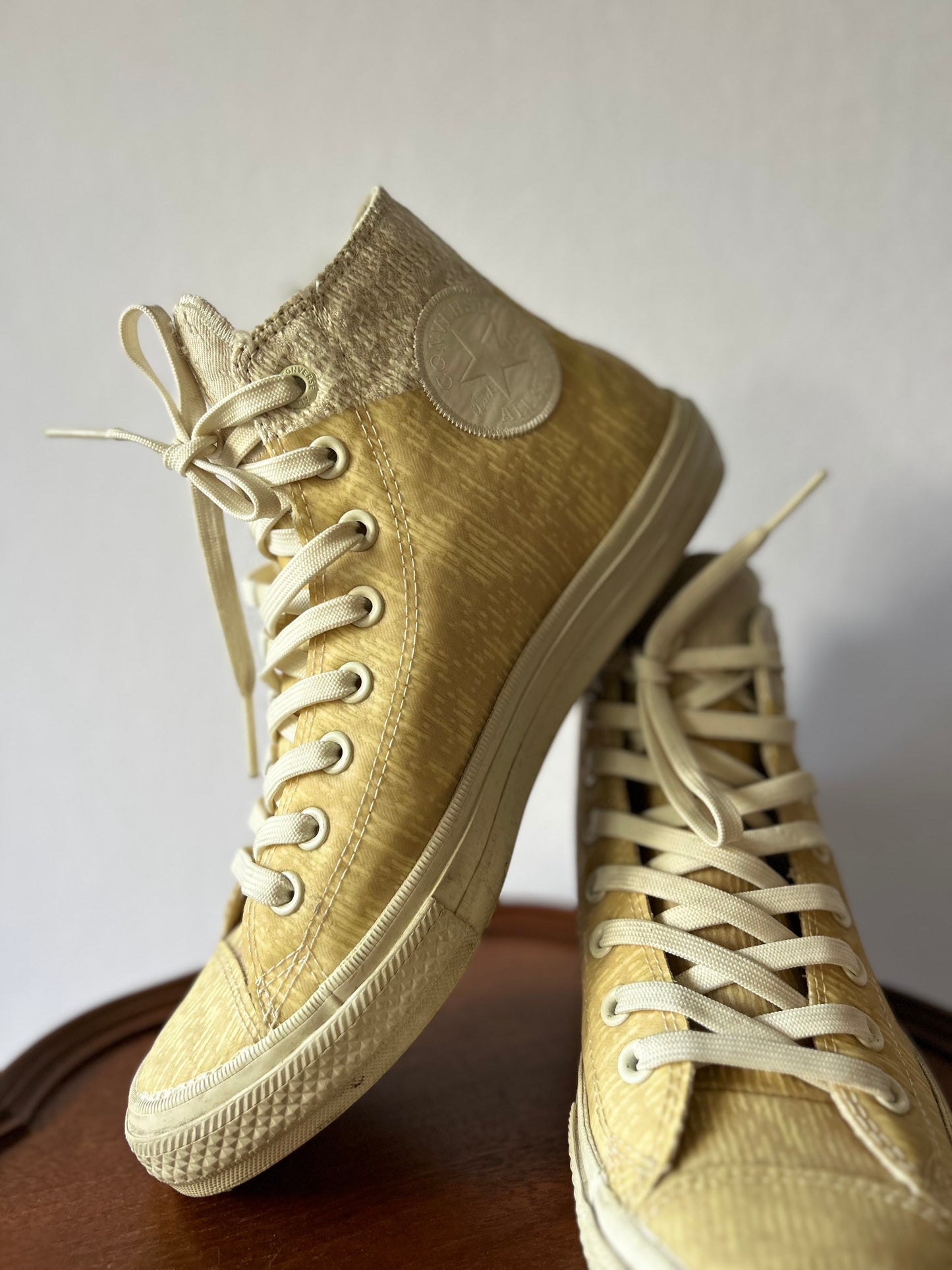 Converse Chuck Taylor All Star High Top Sneakers - Water-Repellent Textured Yellow - Size US Men's 8 / Women's 10