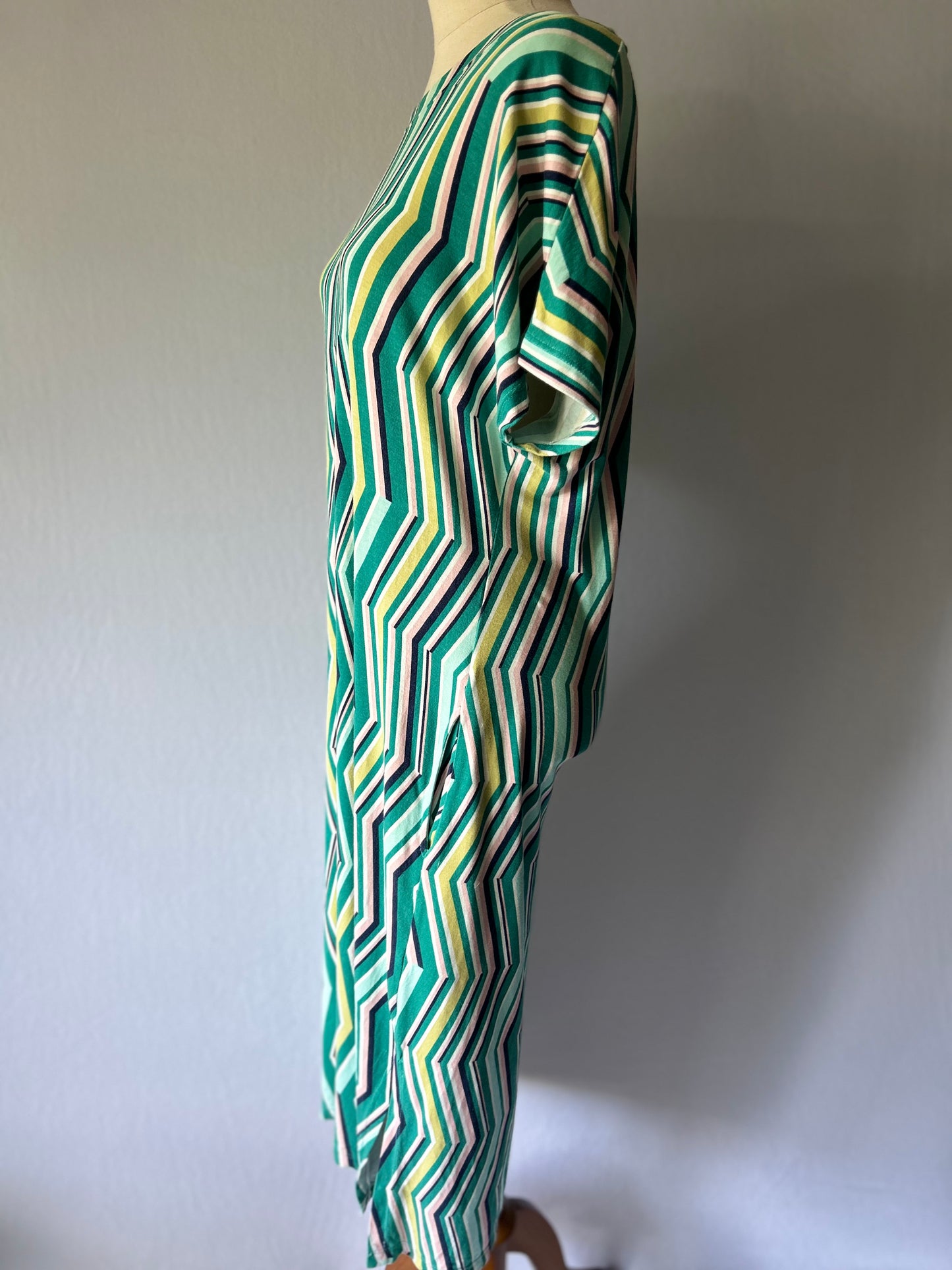 Striped Midi Dress with Side Pockets – Size M