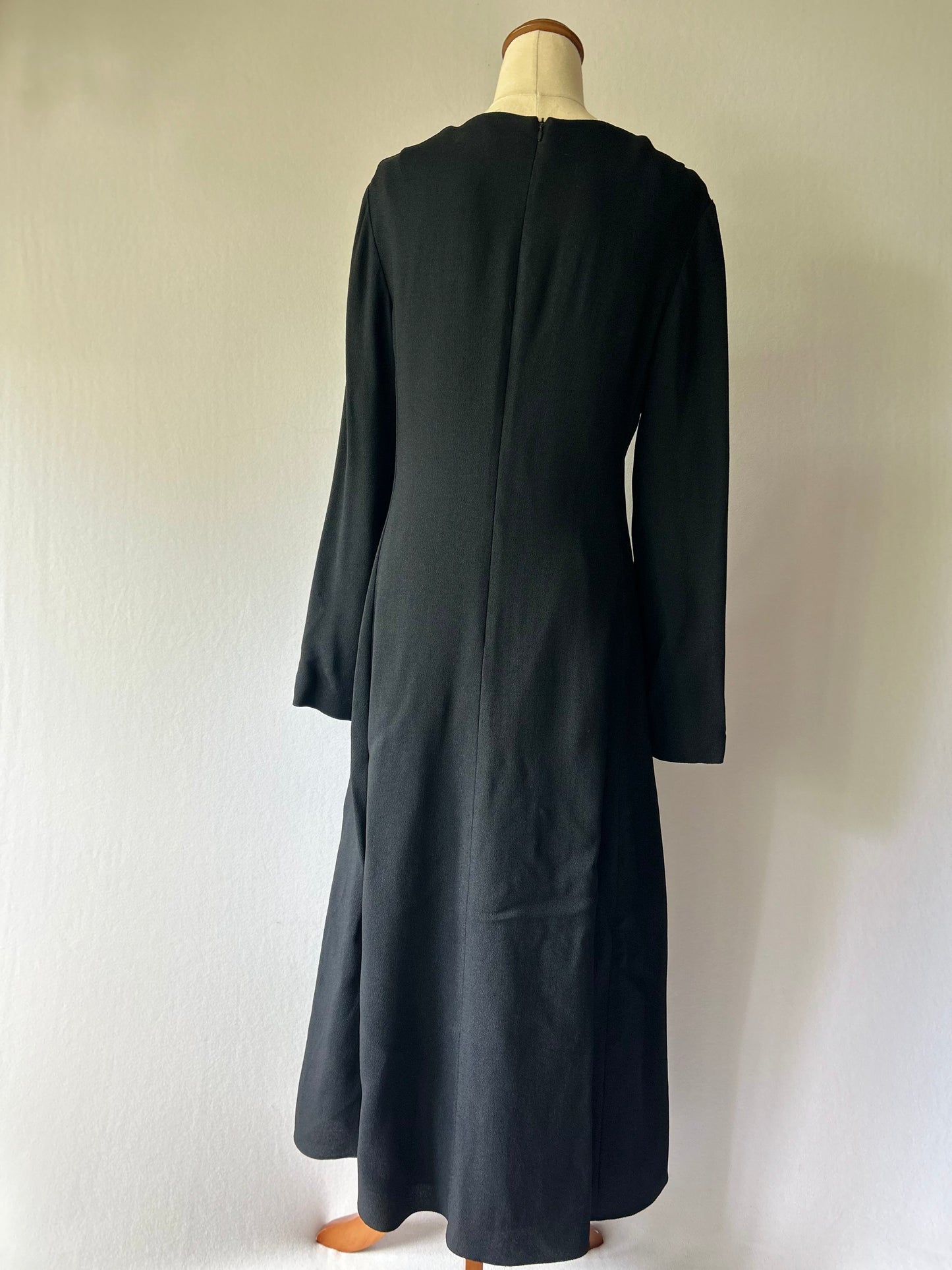 Theory Boat Neck Long Sleeve Midi Dress – Size 4