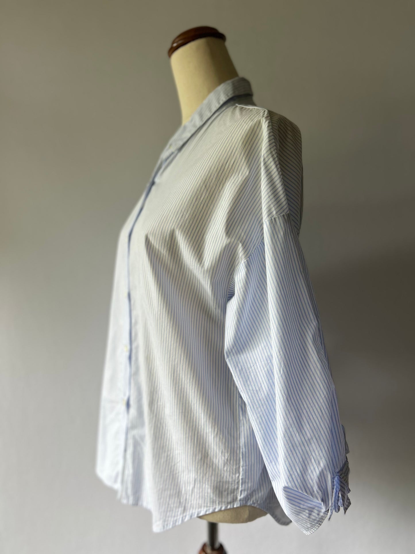 Velvet by Graham & Spencer Green Ombré Snakeskin Blouse – Size S
