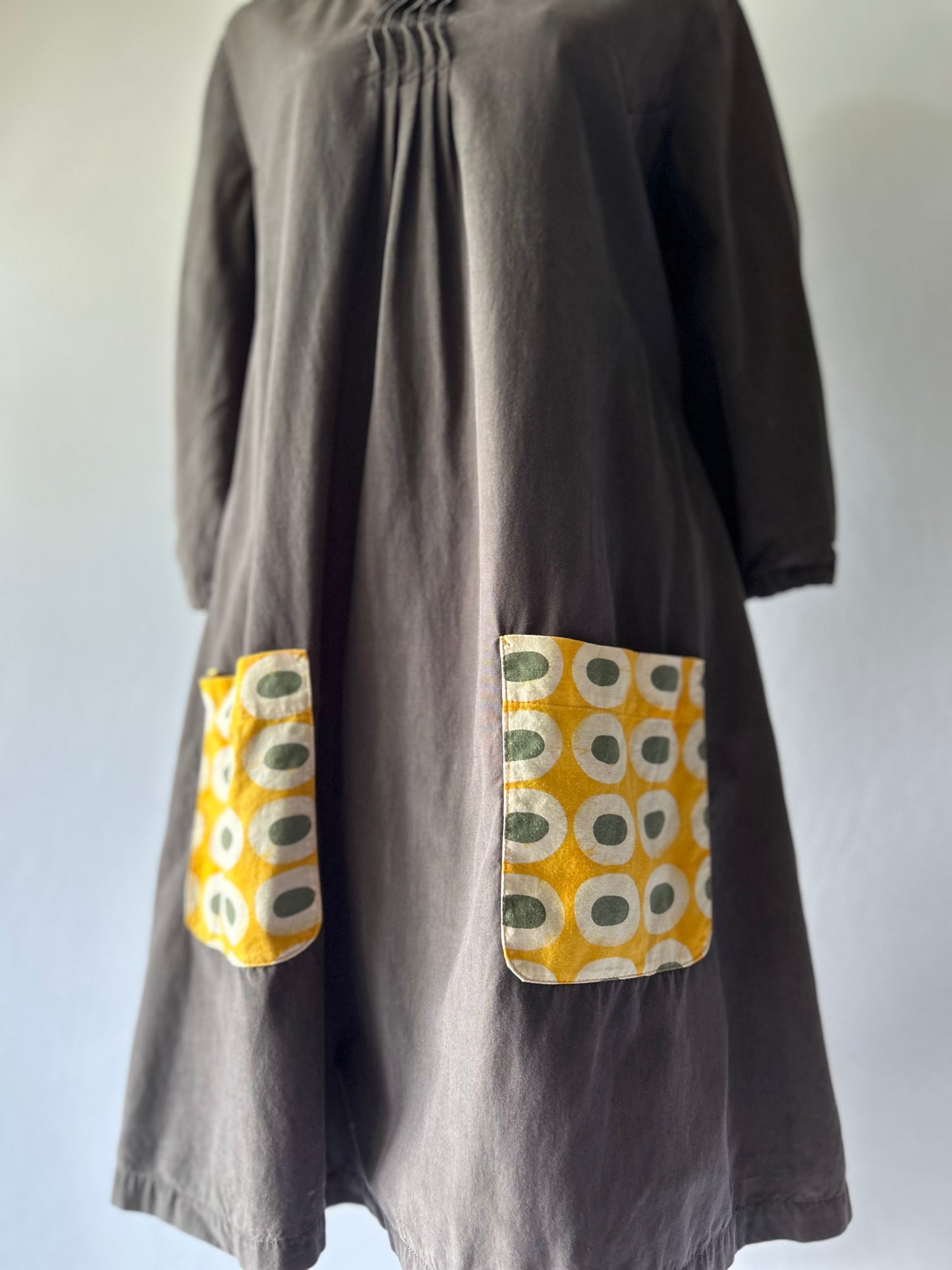 Grey Cotton Dress with Patterned Pockets – Size Small