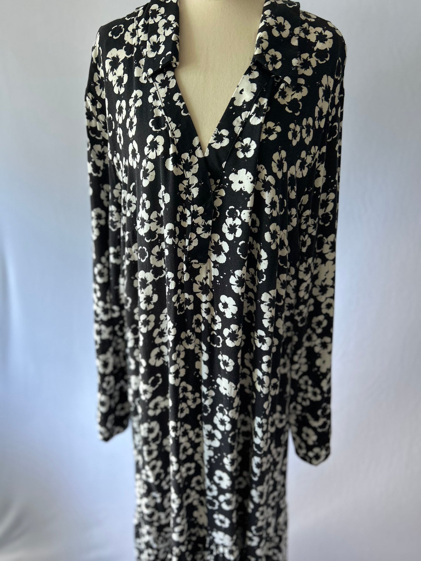 Black Hibiscus Print Maxi Dress | Size XL | 100% Viscose