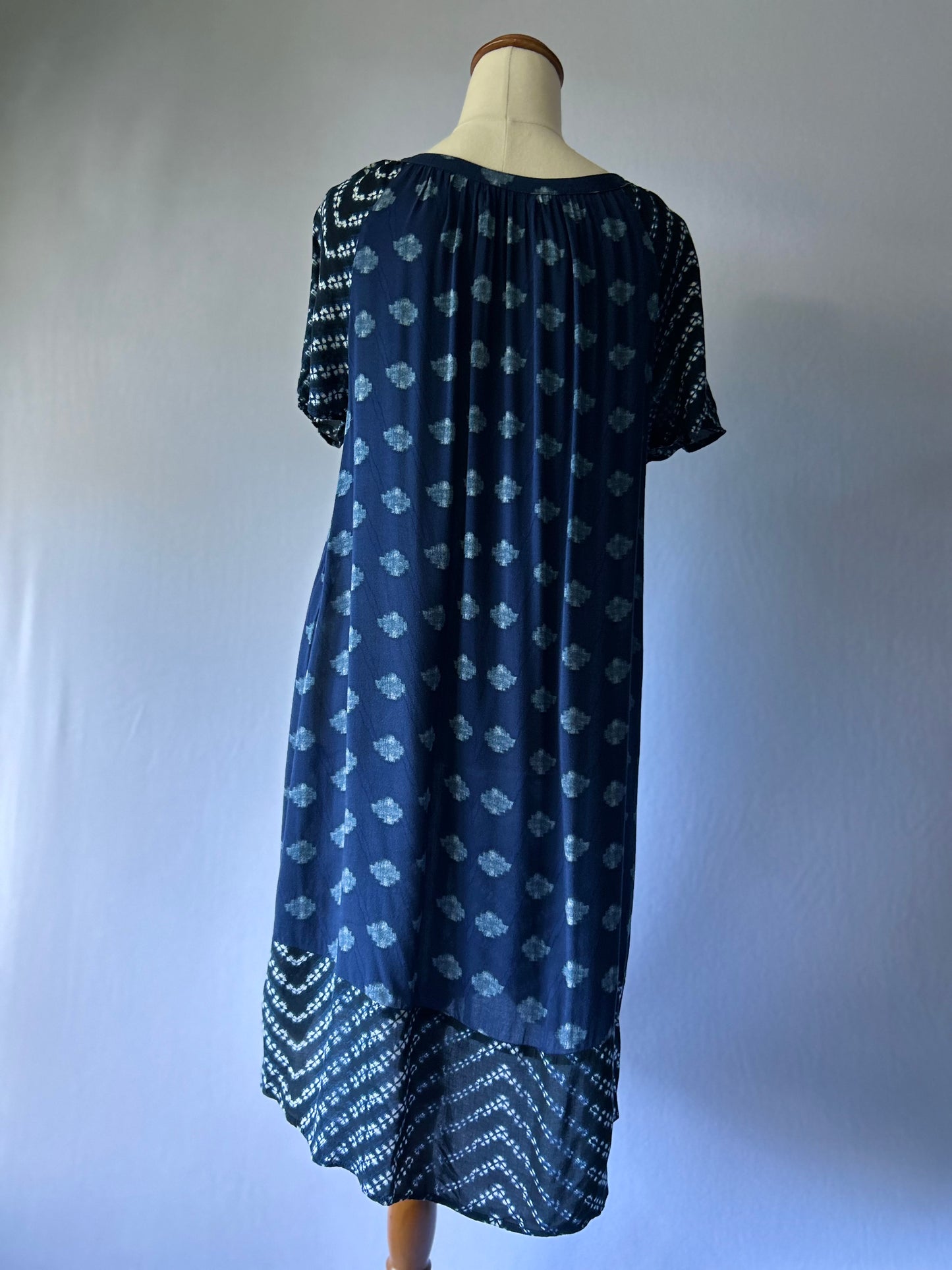Velvet by Graham & Spencer Navy Printed Rayon Dress – Size S