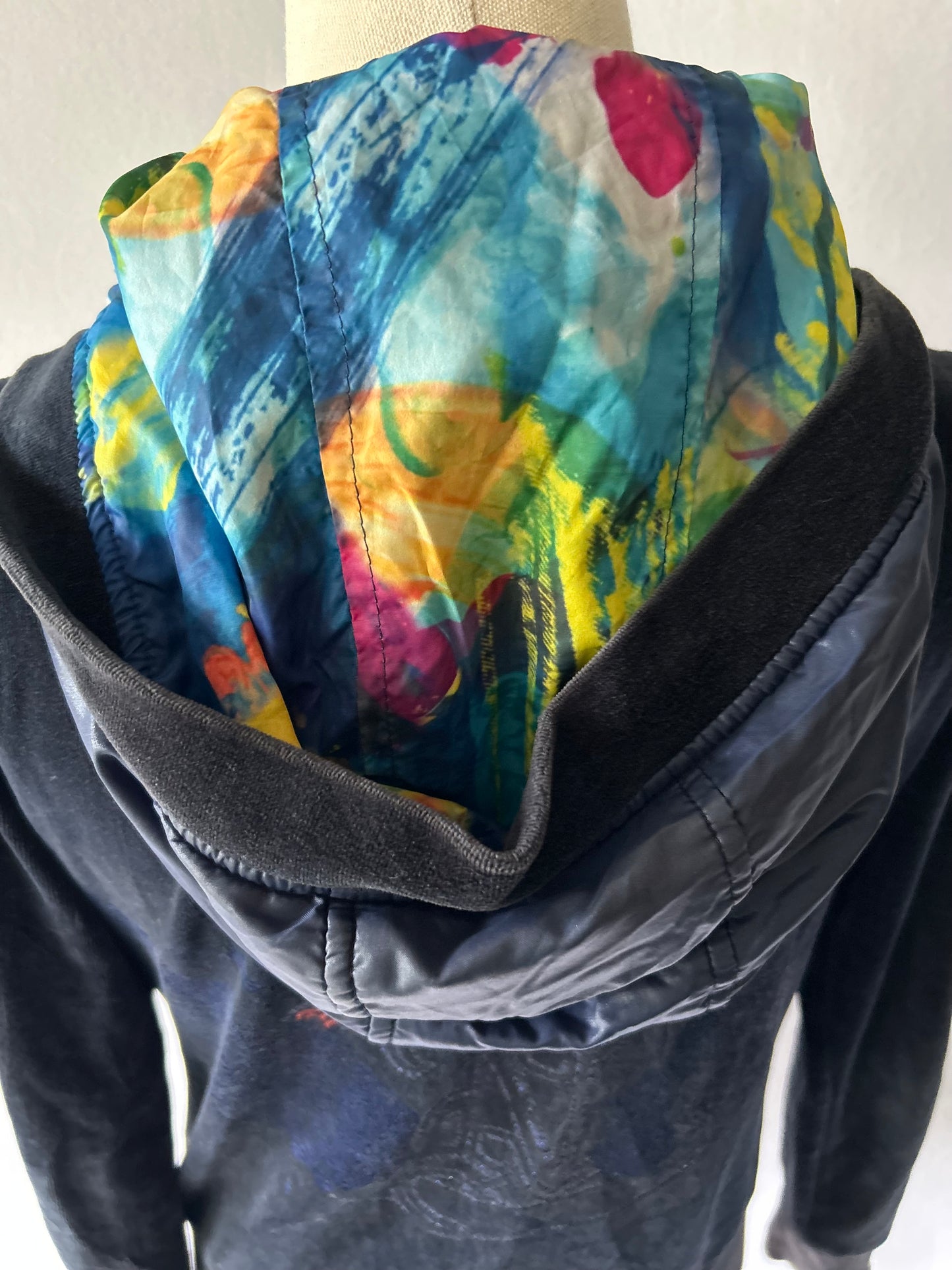 Y2K Plush Velour Zip-Up Hoodie with Vibrant Floral Lined Hood - Charcoal Grey - Size 38