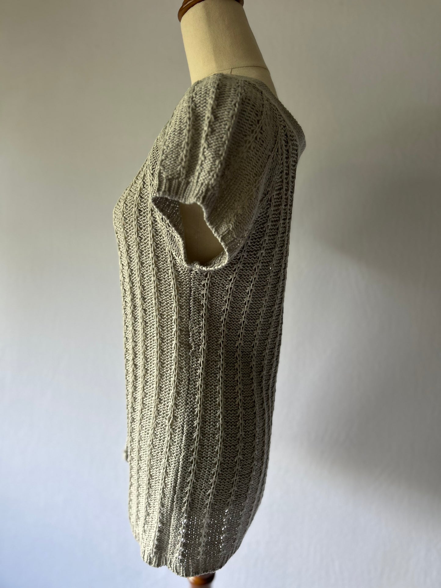 Grey Knitted Acrylic Vest – Size XS