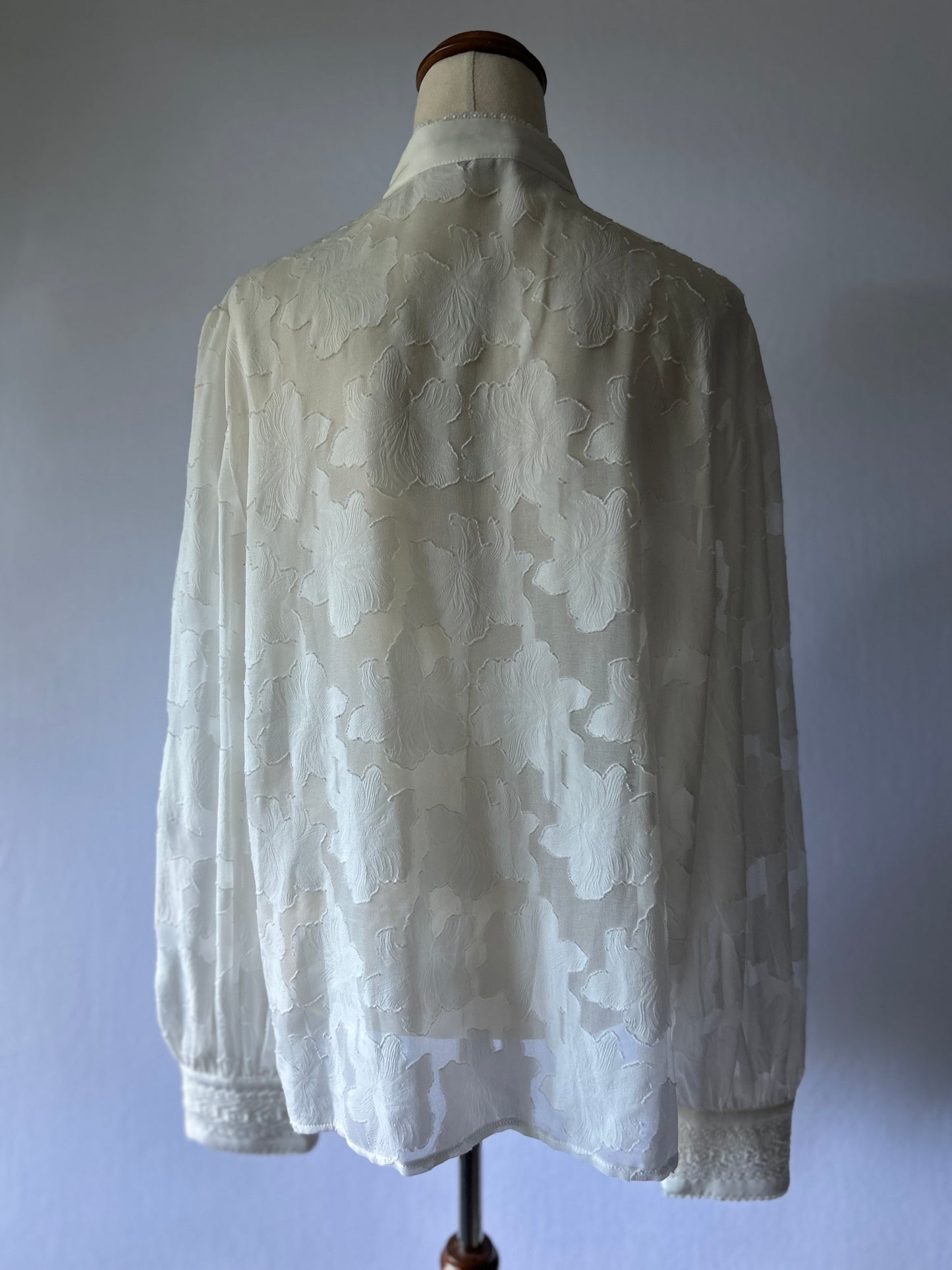 Vintage White Shirt – Size XL